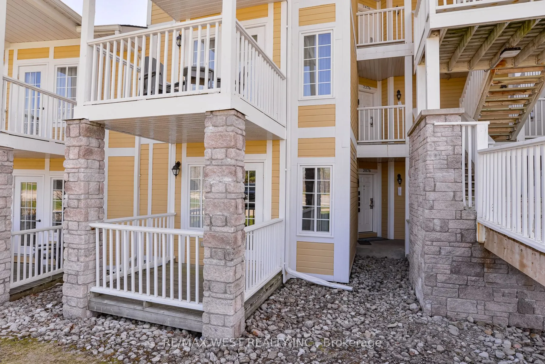 90 Highland Drive #2076-77