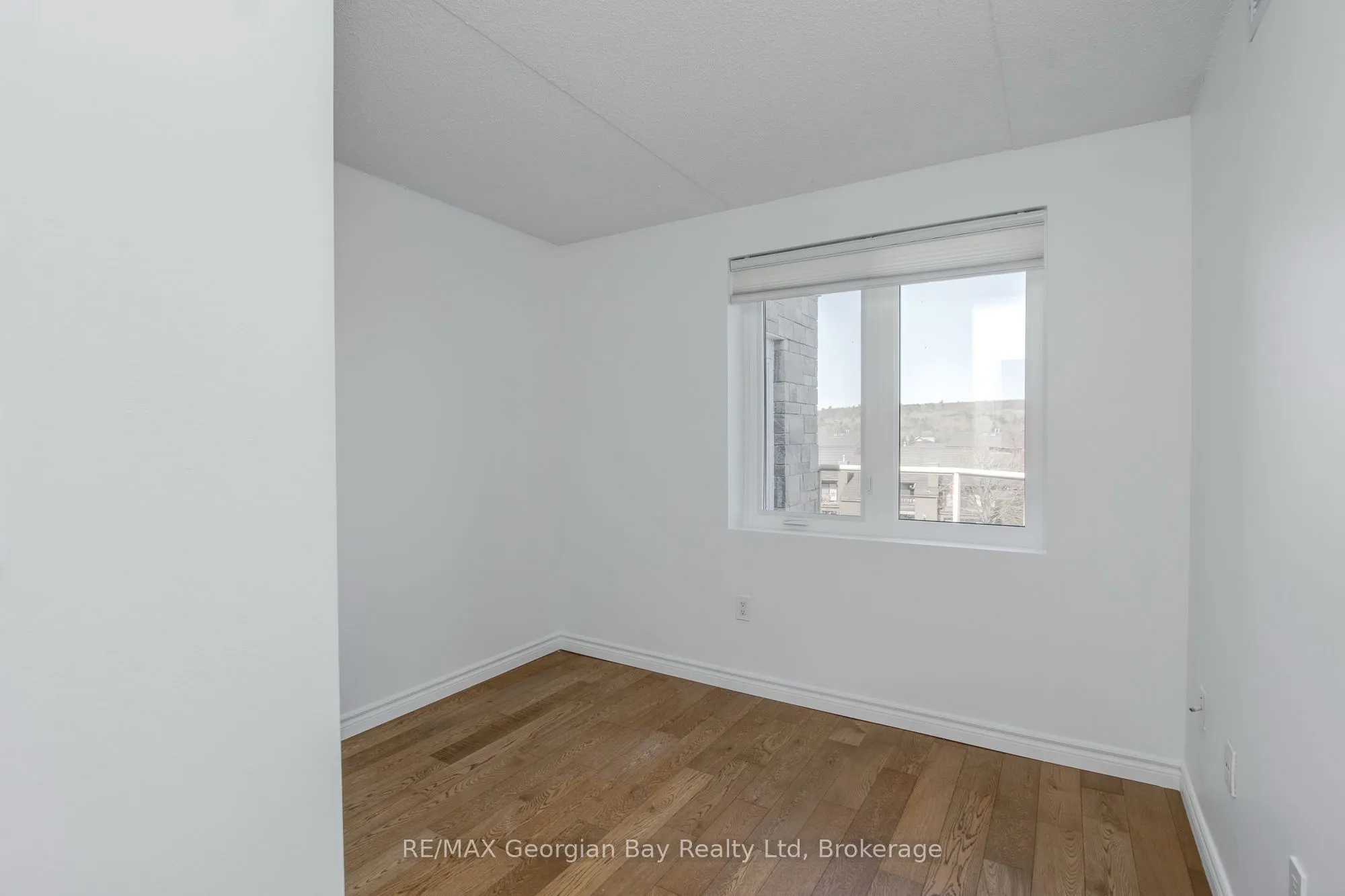 11 Beck Boulevard #404