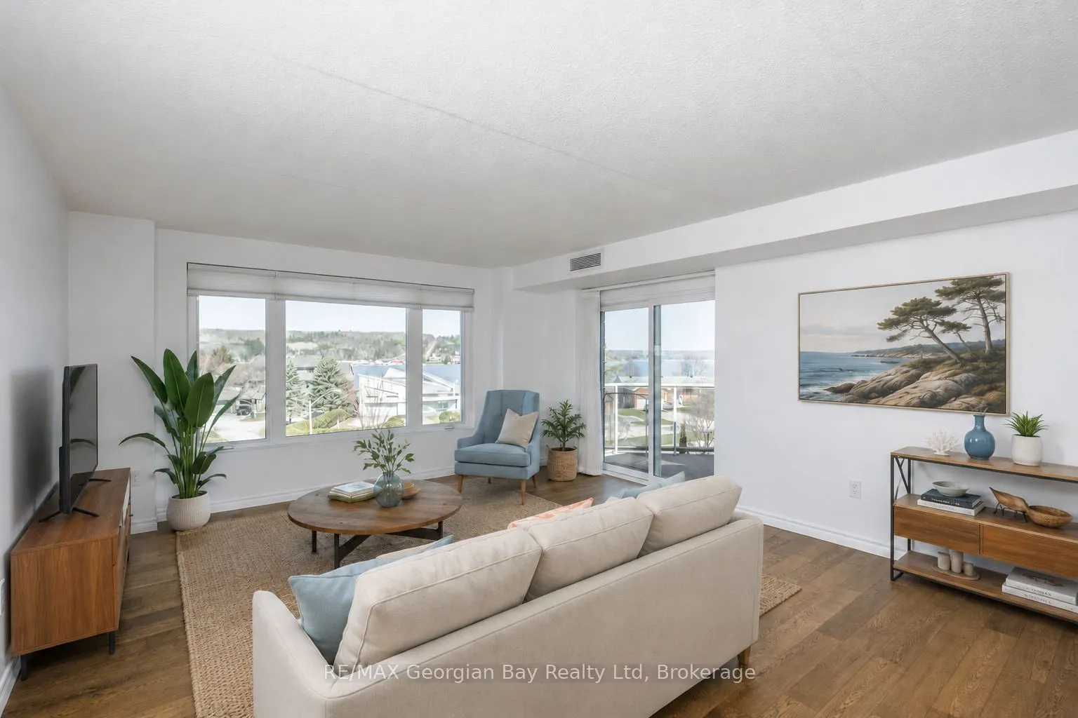 11 Beck Boulevard #404
