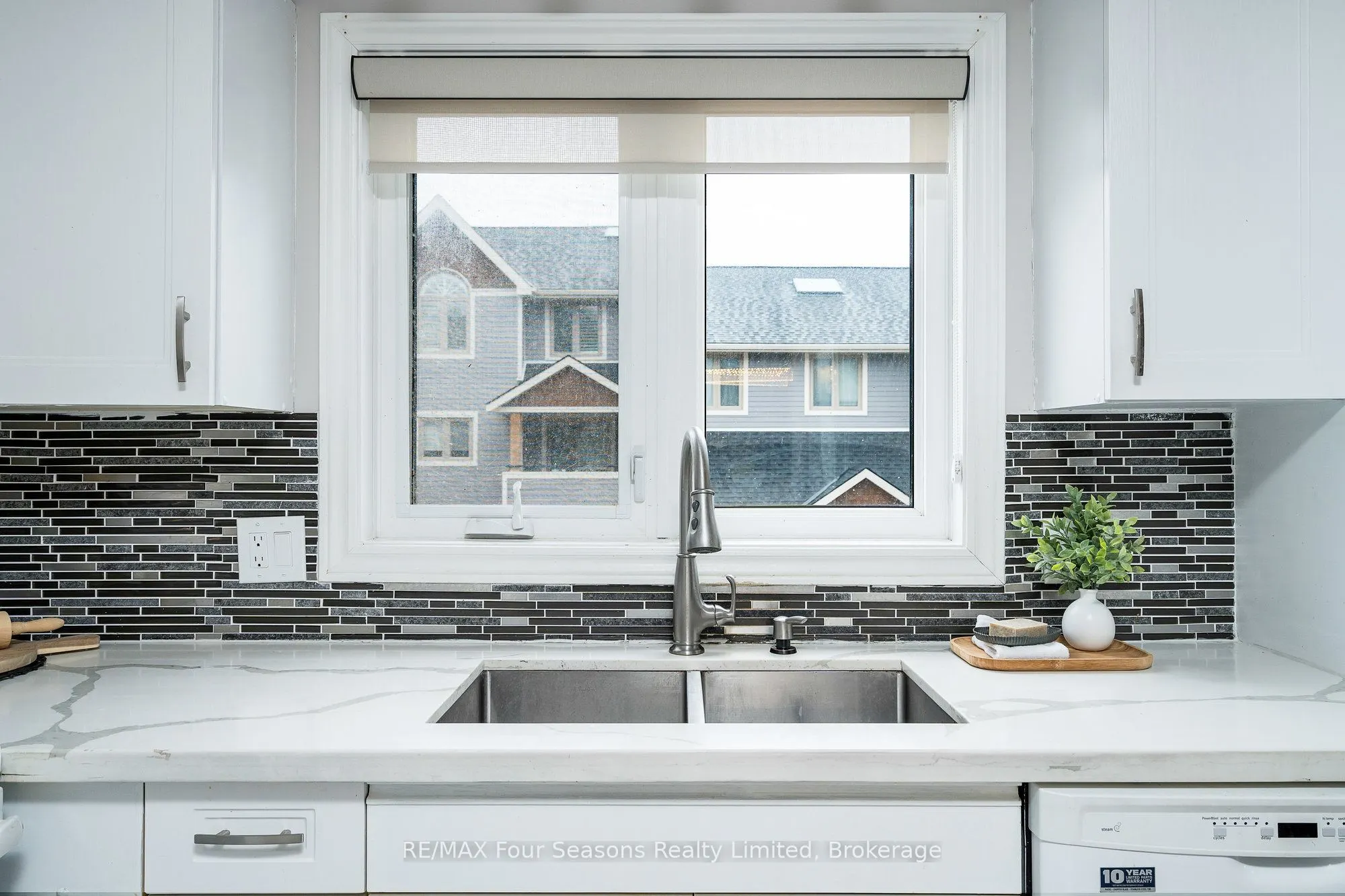 25 Starboard Road #25