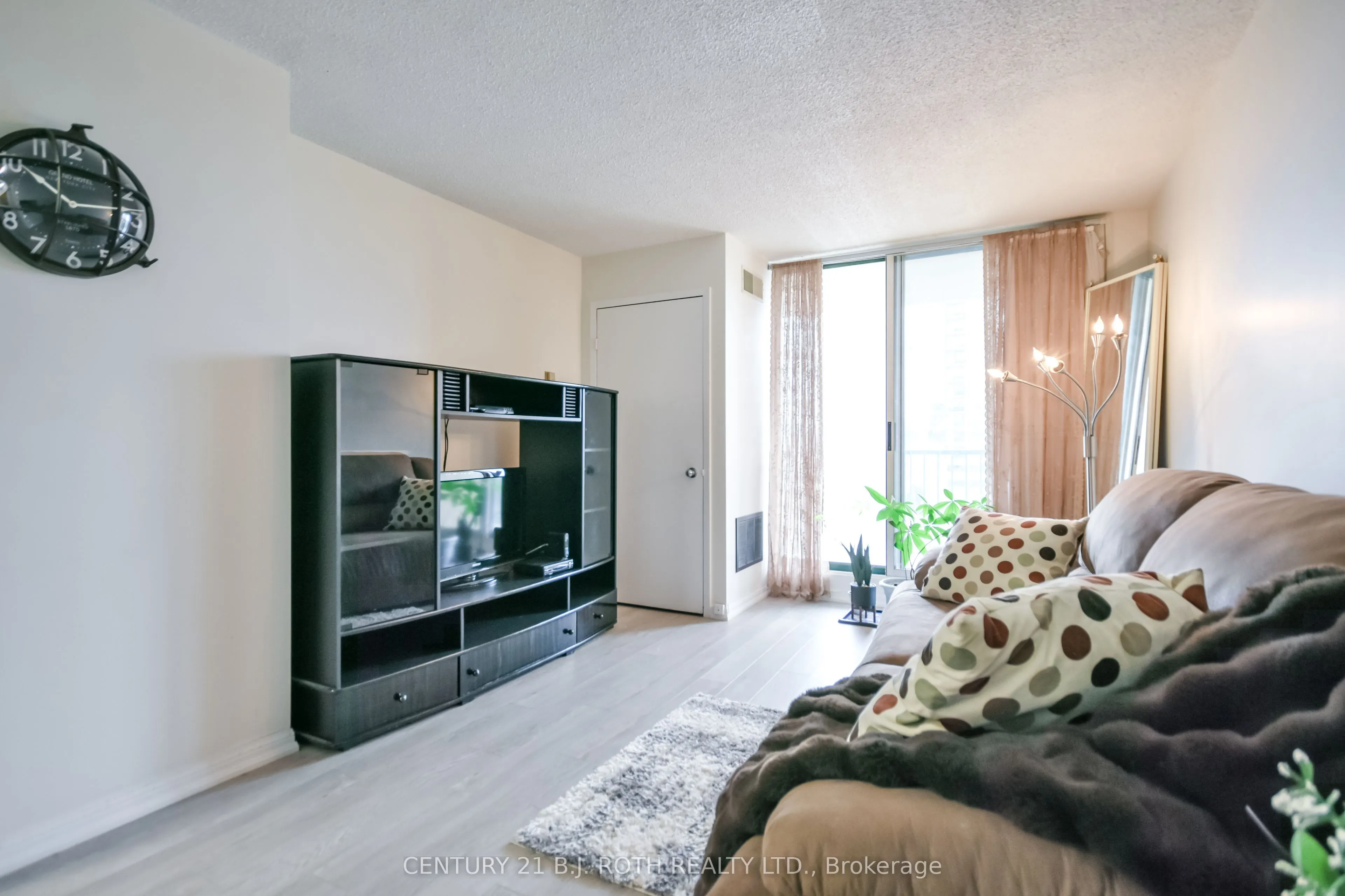 75 Ellen Street #506