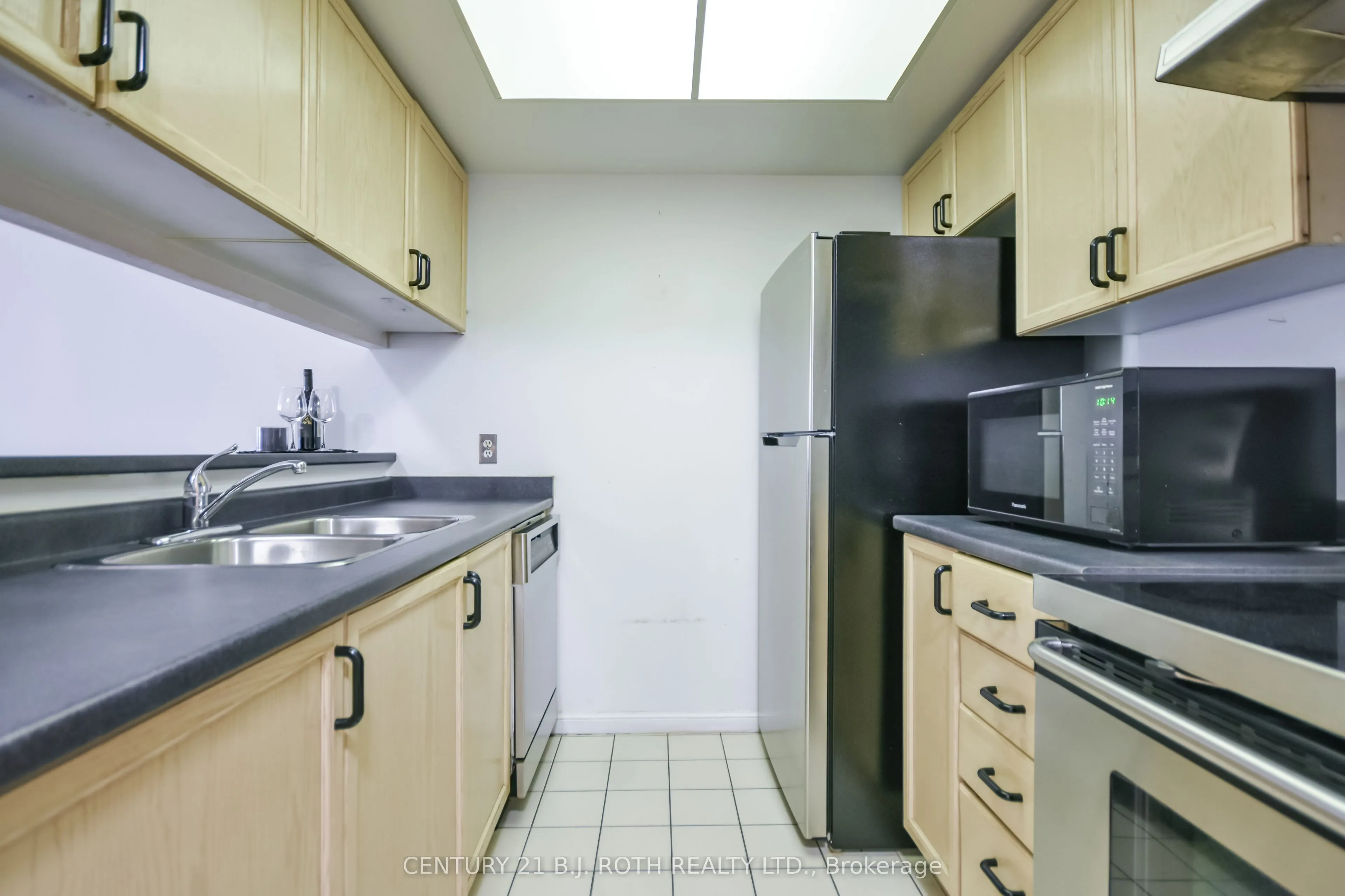 75 Ellen Street #506