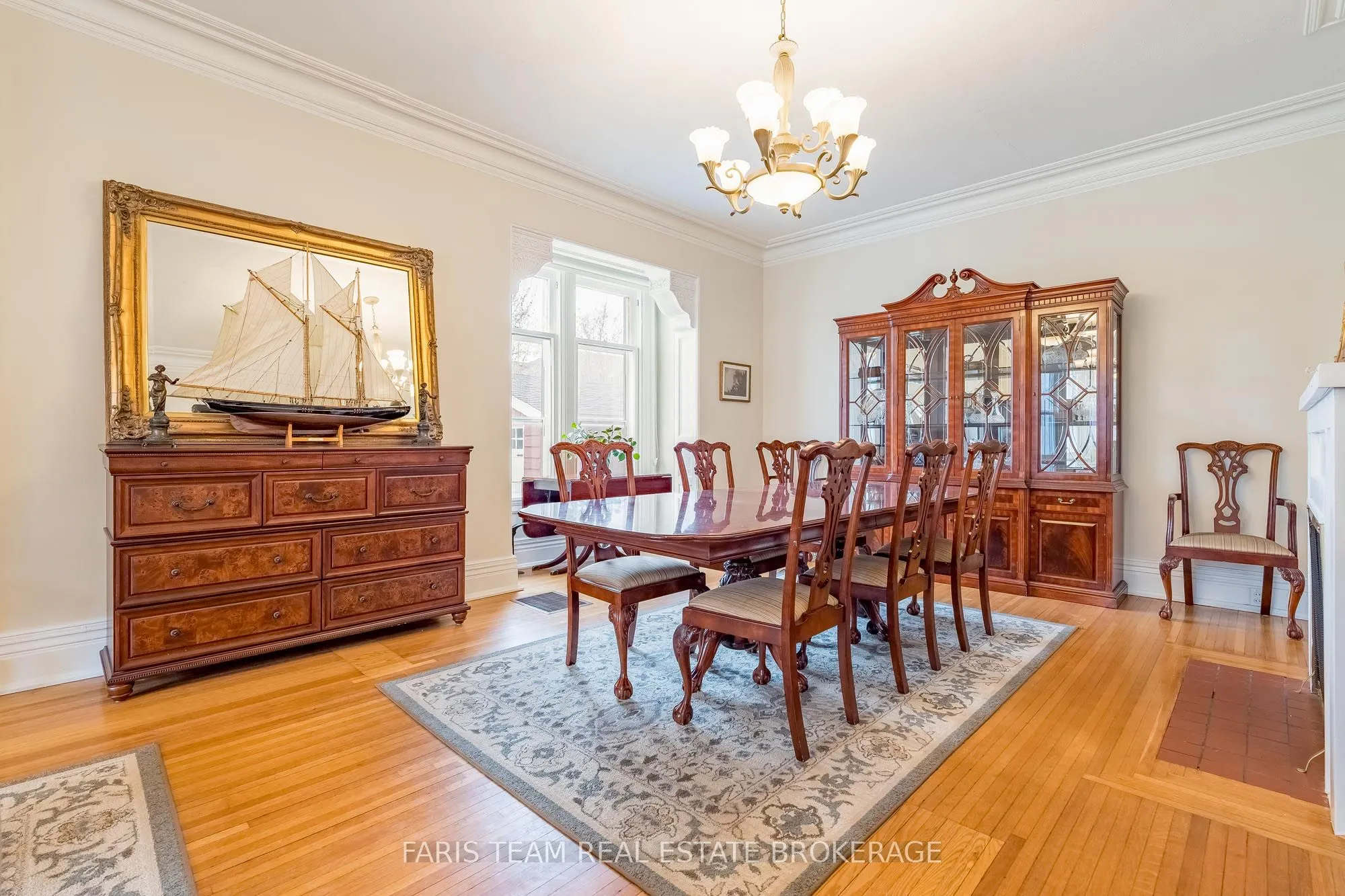 23 Yonge Street S