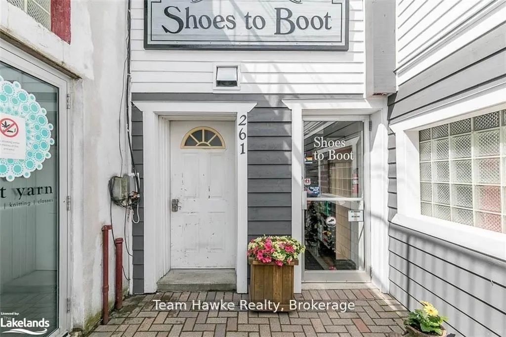 261 KING Street