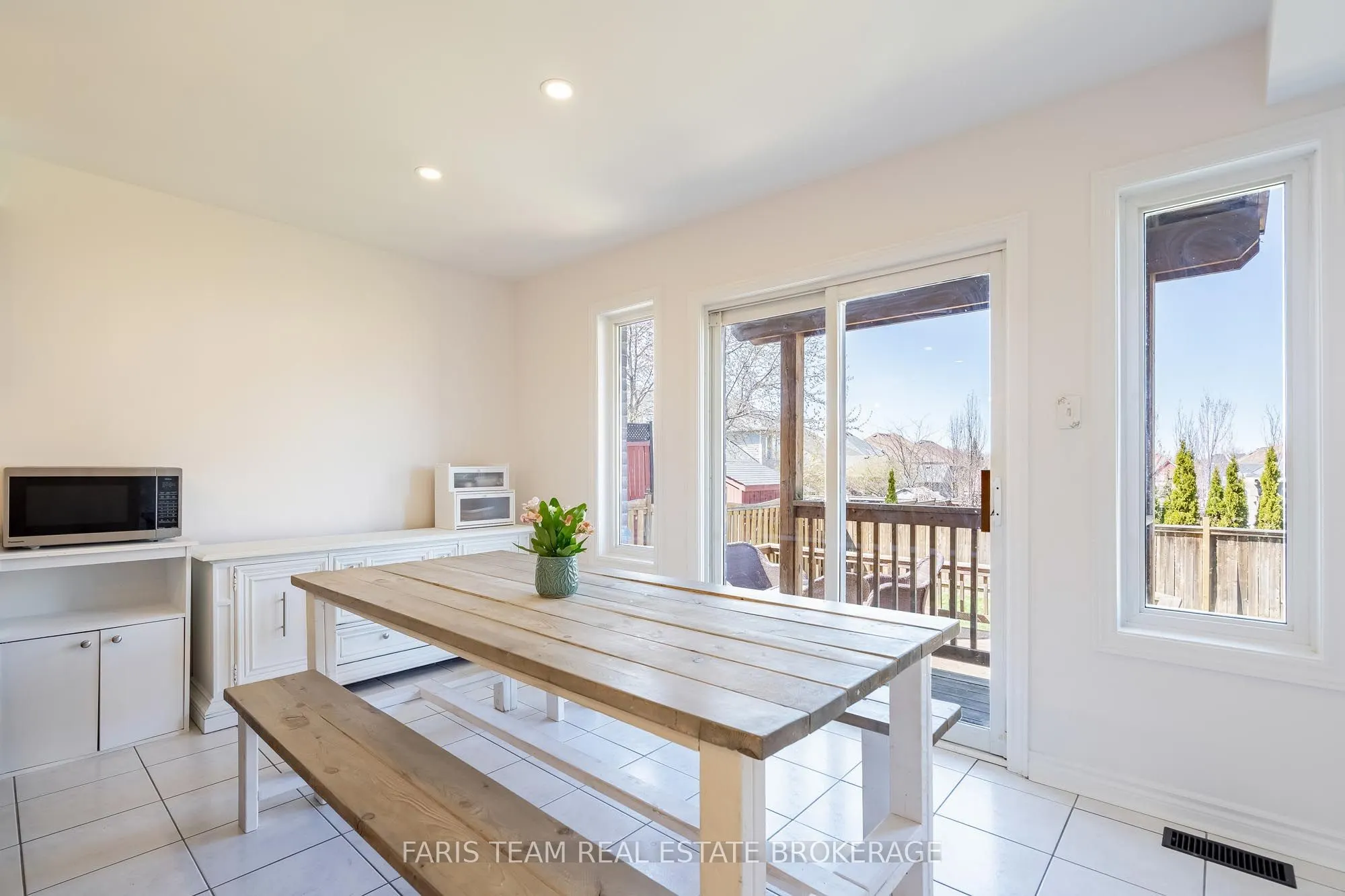 4 Whispering Pine Place