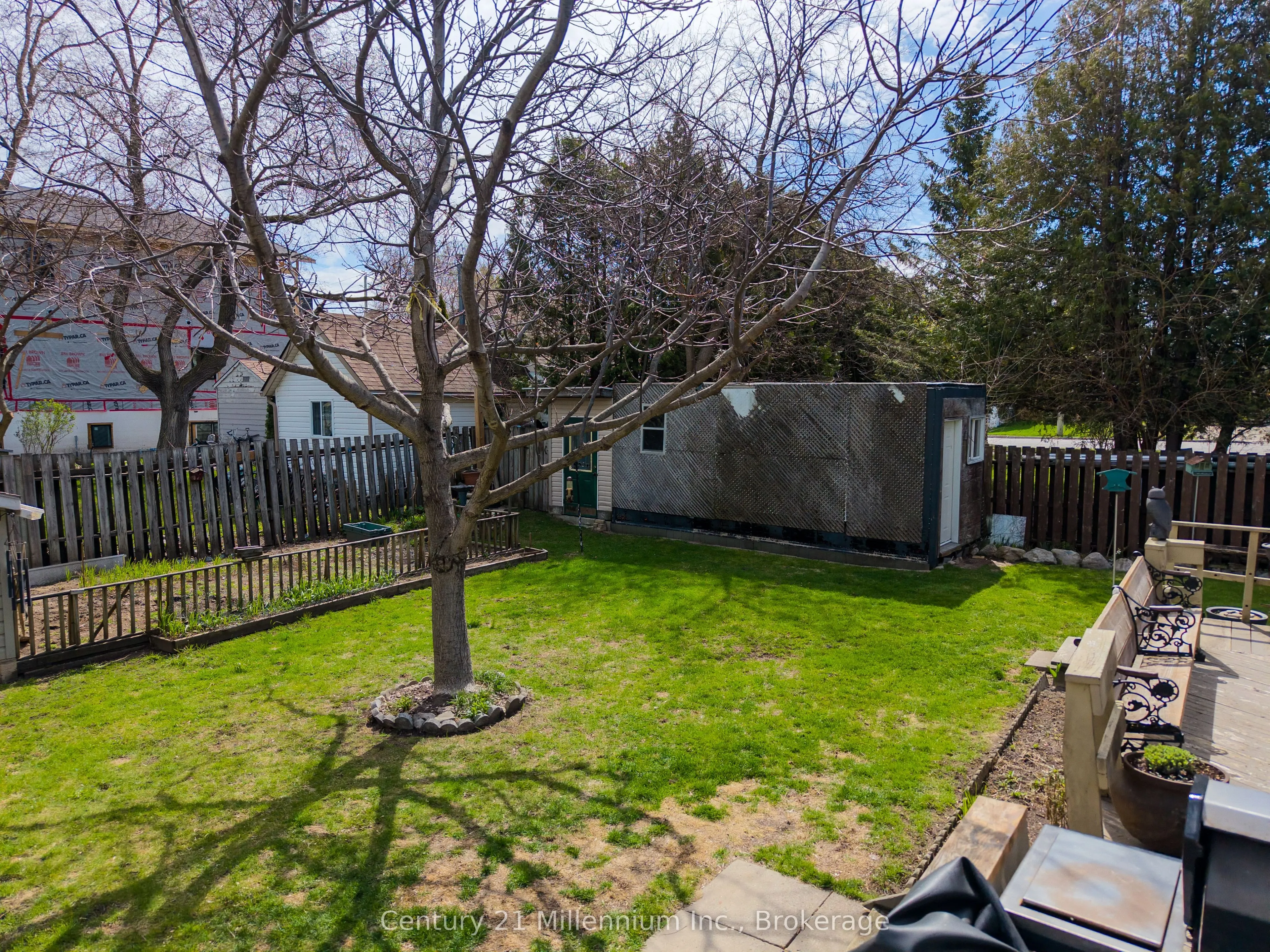 67 East Street E