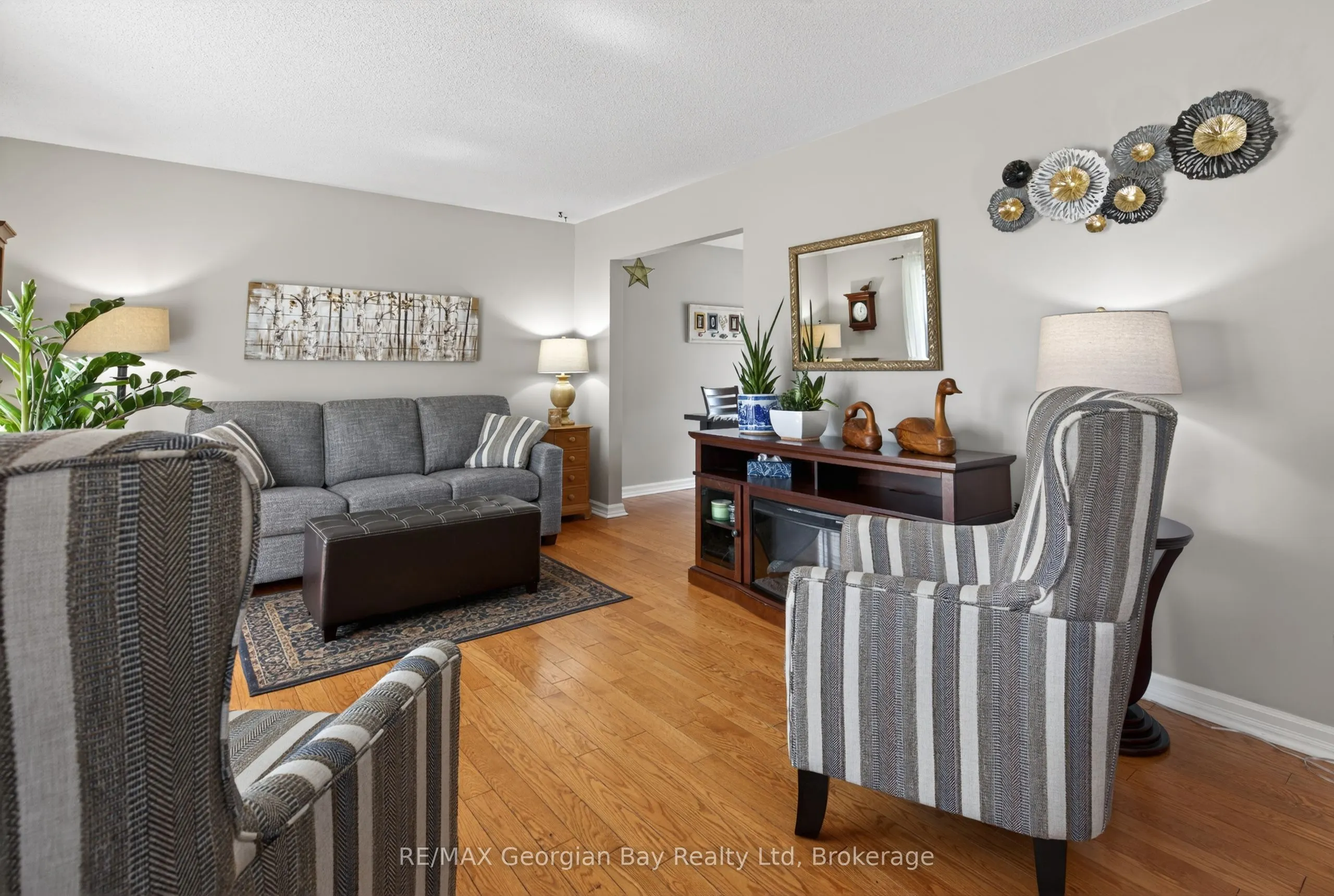 32 BONAVENTURE Place