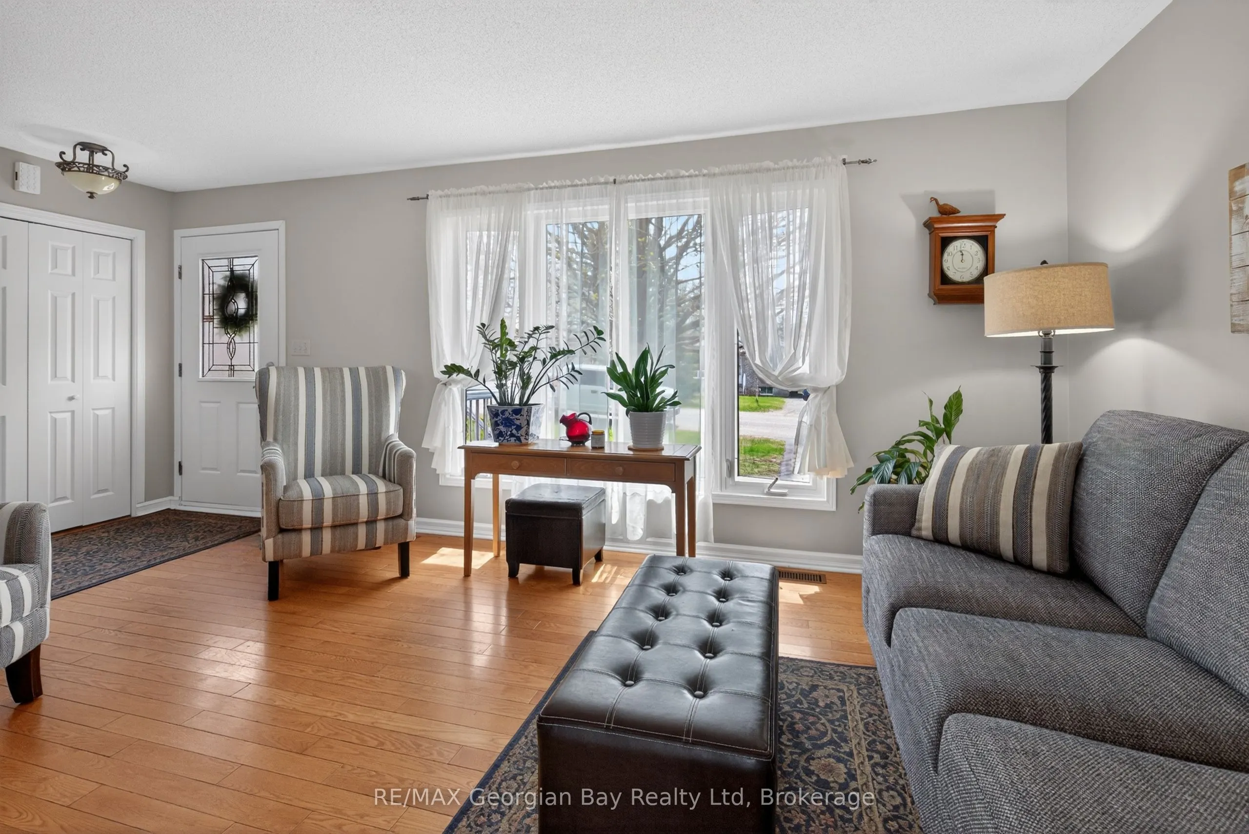 32 BONAVENTURE Place