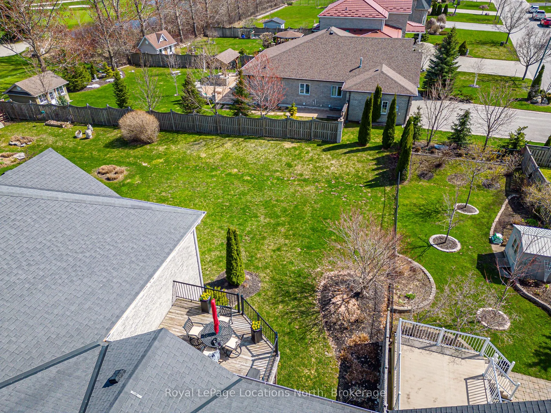6 Thomas Drive