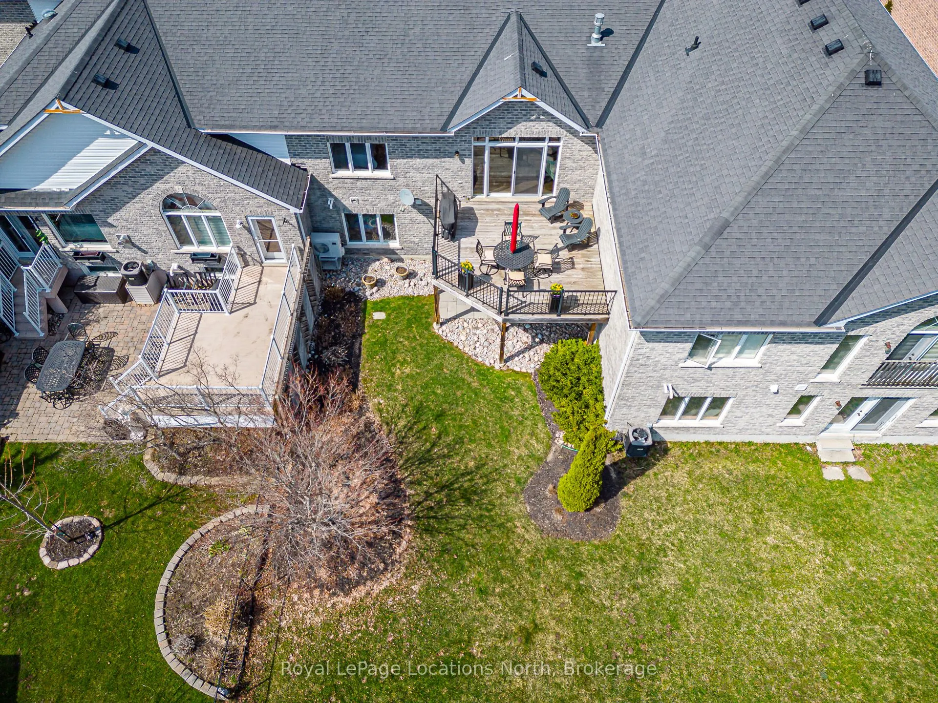 6 Thomas Drive