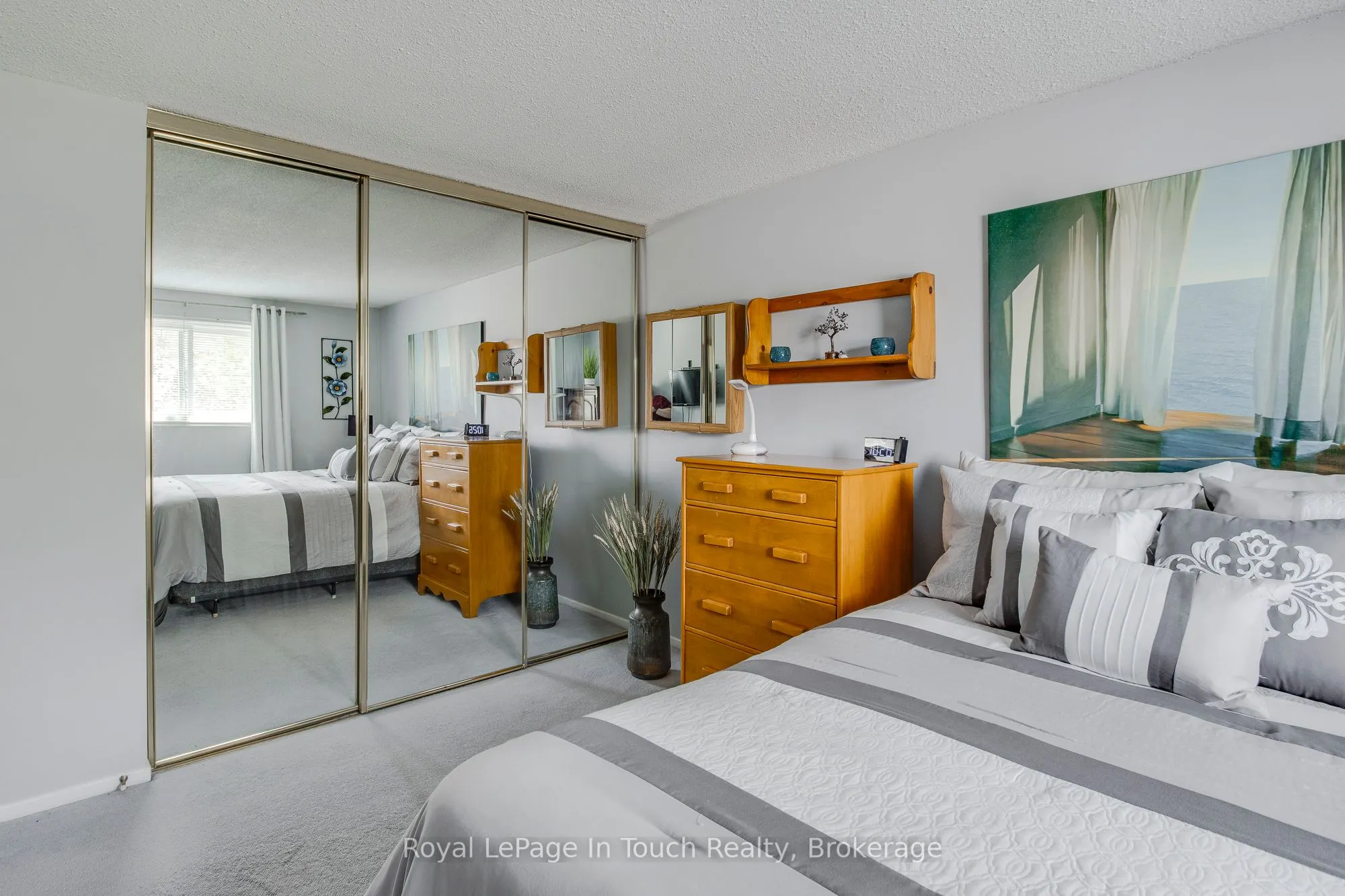 233 Innisfil Street #4