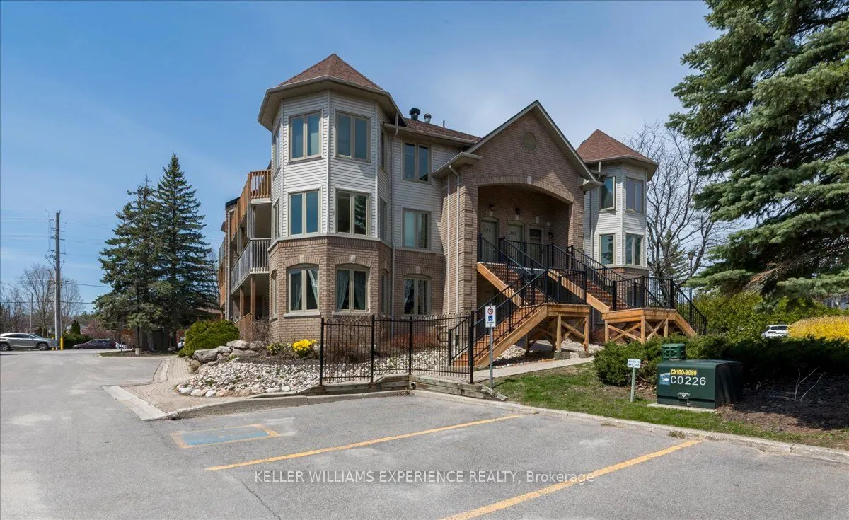 492 Laclie Street #204