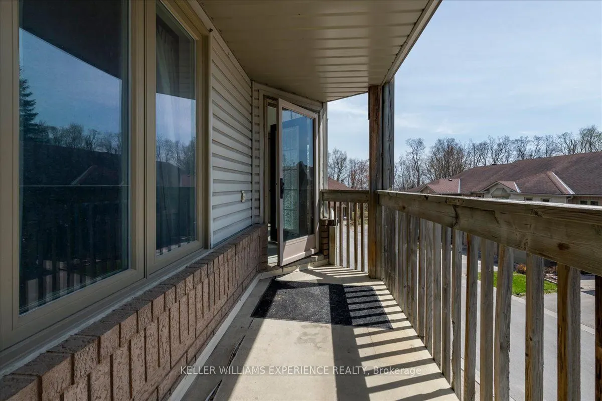 492 Laclie Street #204