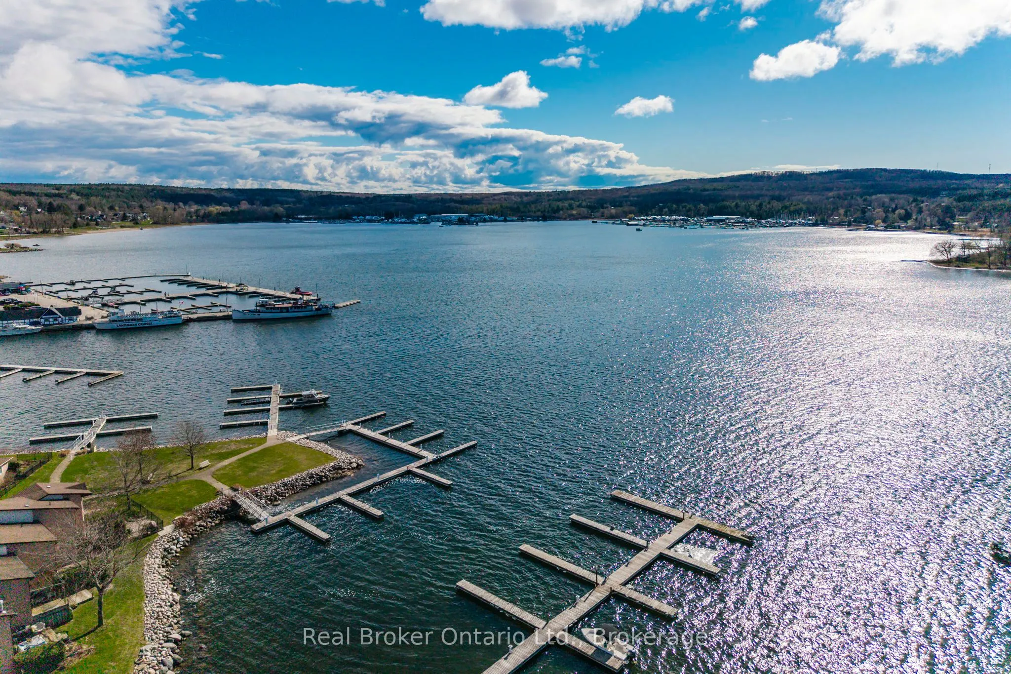 11 Beck Boulevard #402