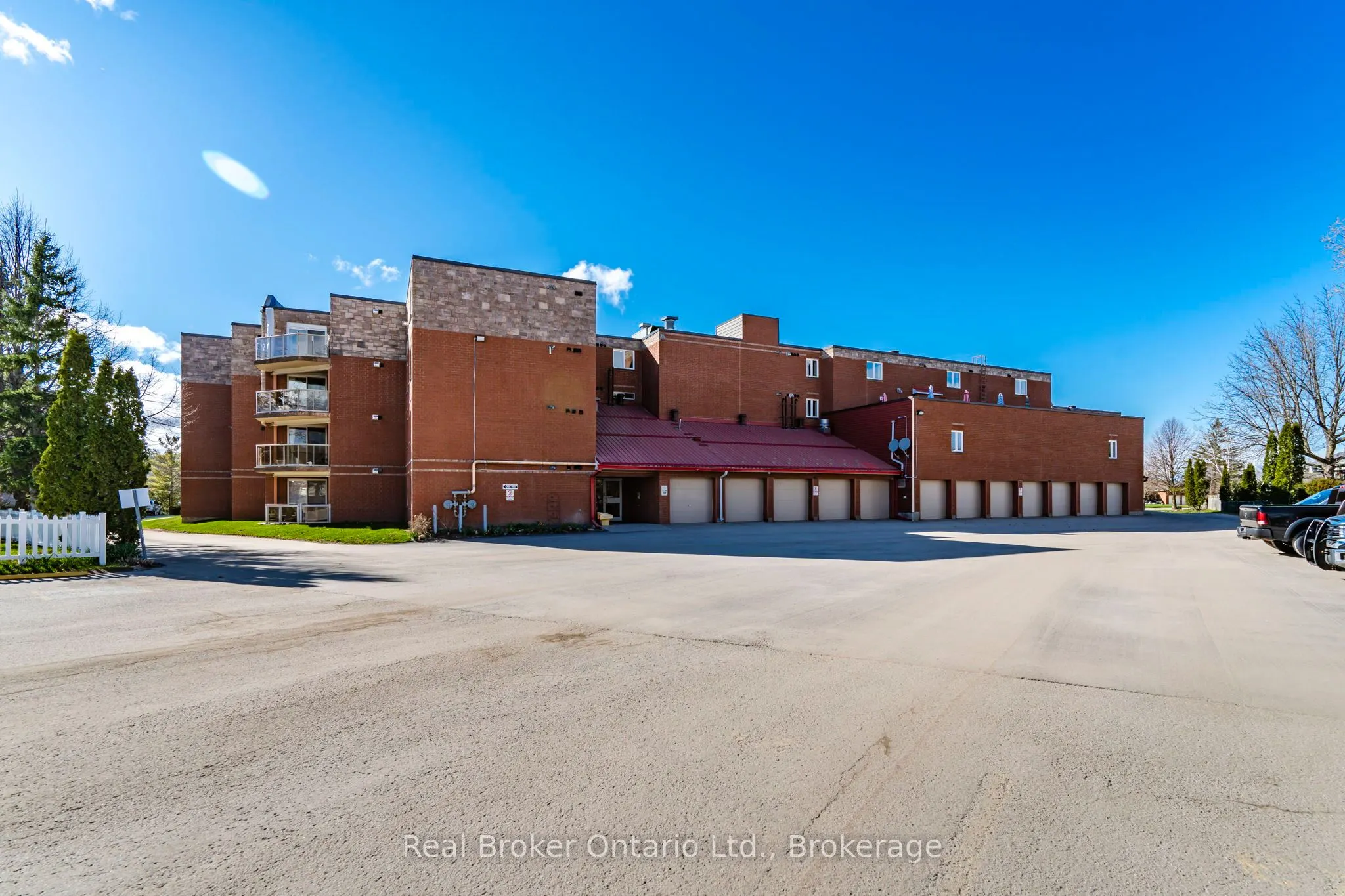11 Beck Boulevard #402