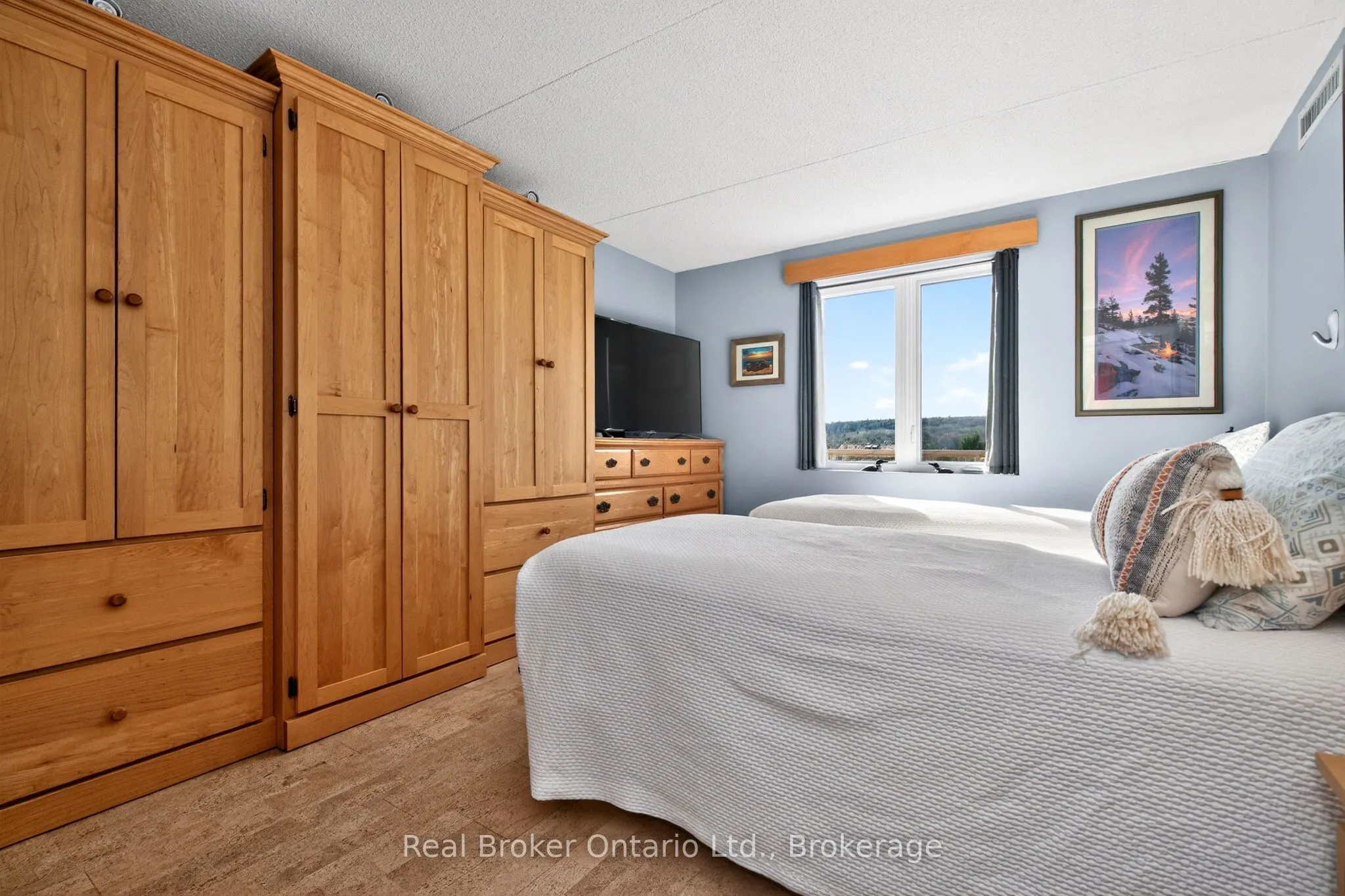 11 Beck Boulevard #402