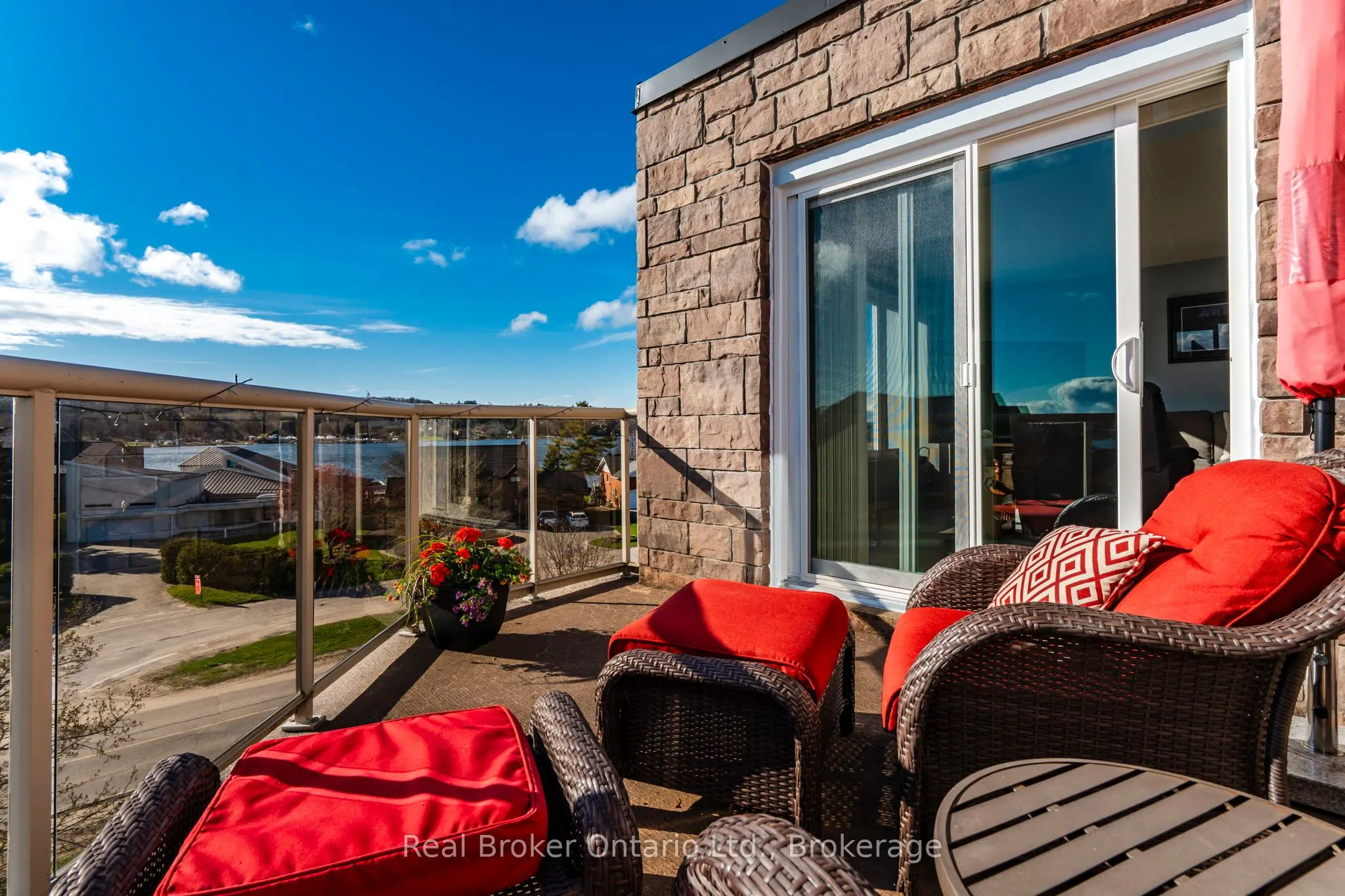 11 Beck Boulevard #402