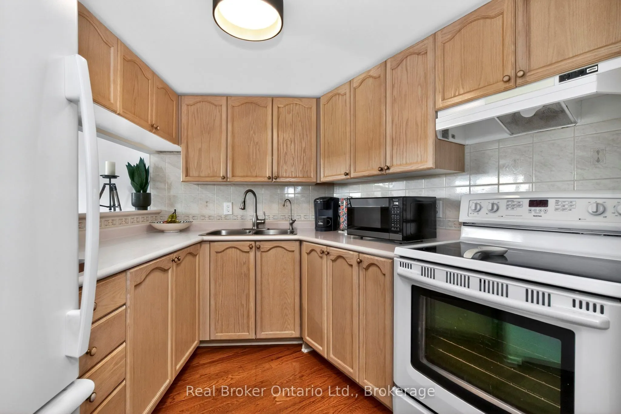 11 Beck Boulevard #402