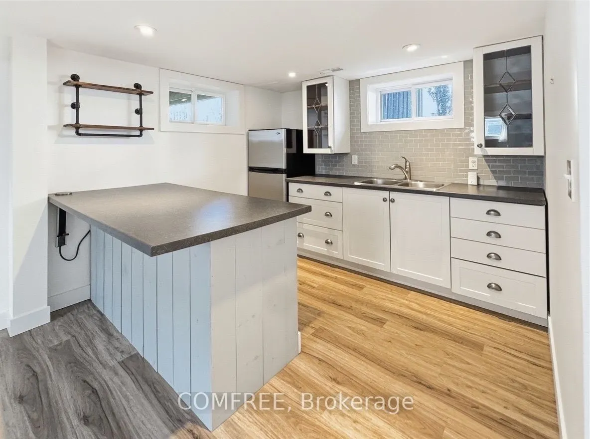 70 Gunn Street