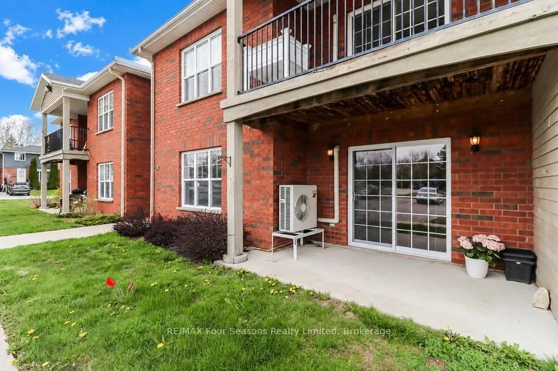 435 Walnut Street #101