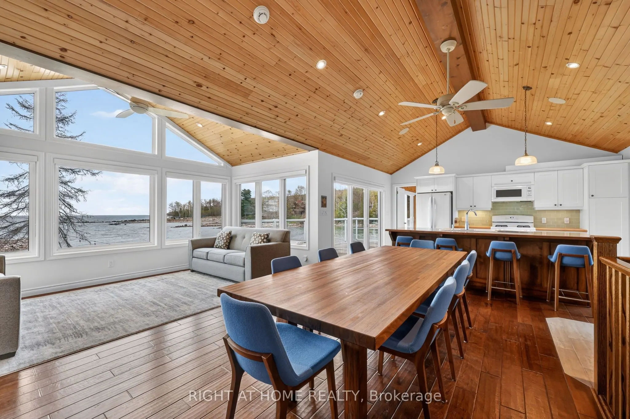 442 Silver Birch Drive