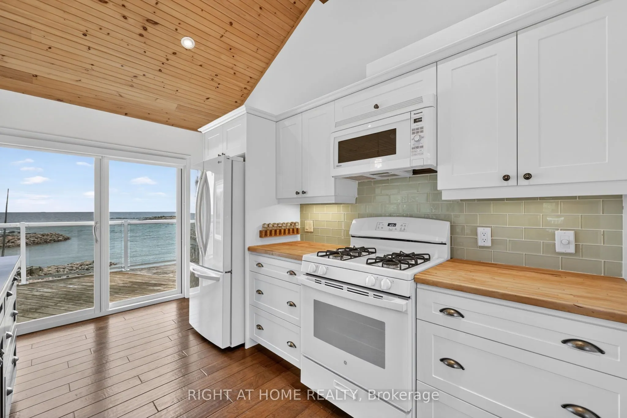 442 Silver Birch Drive