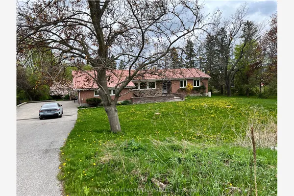 595 Big Bay Point Road E