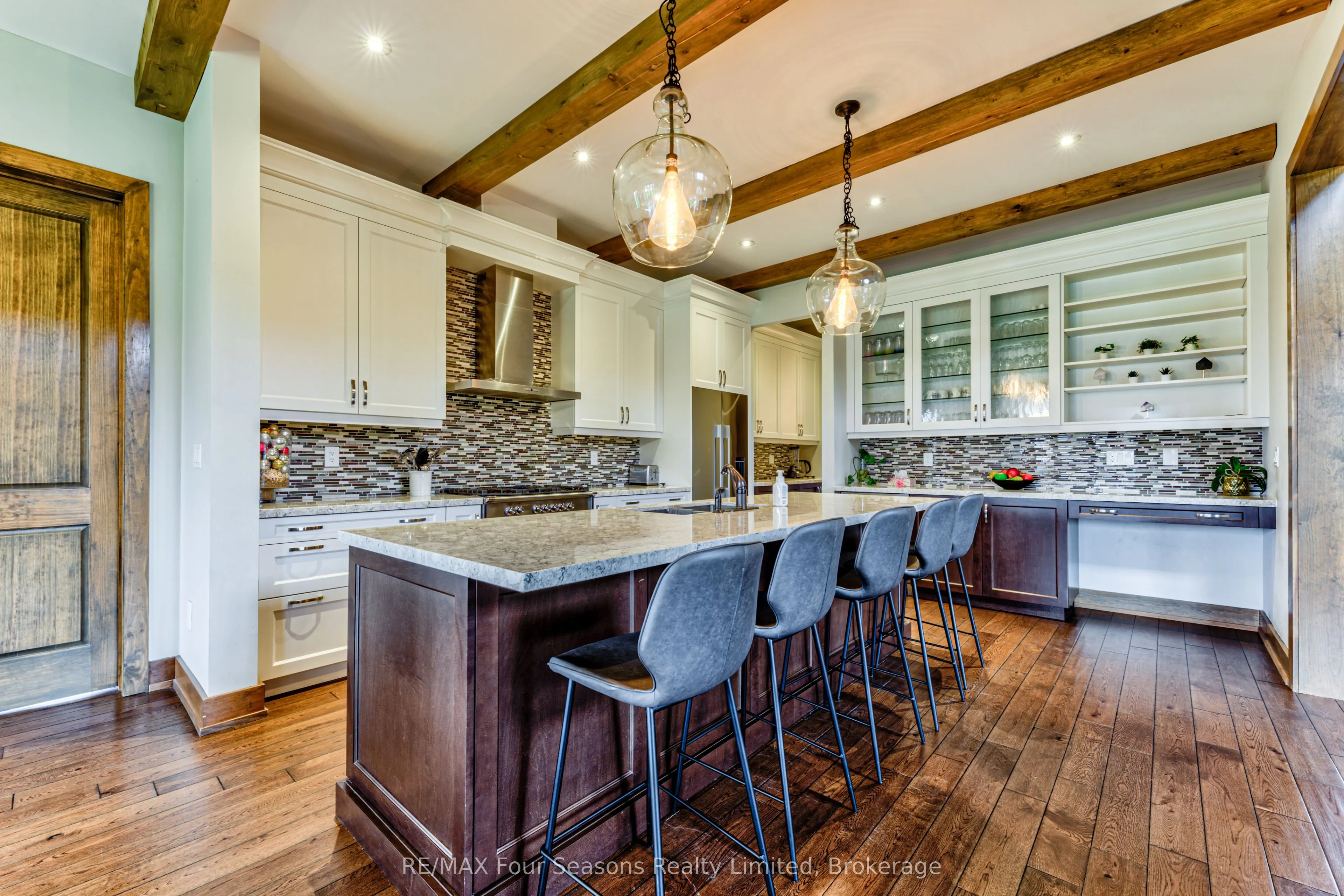 9 Windrose Valley Boulevard