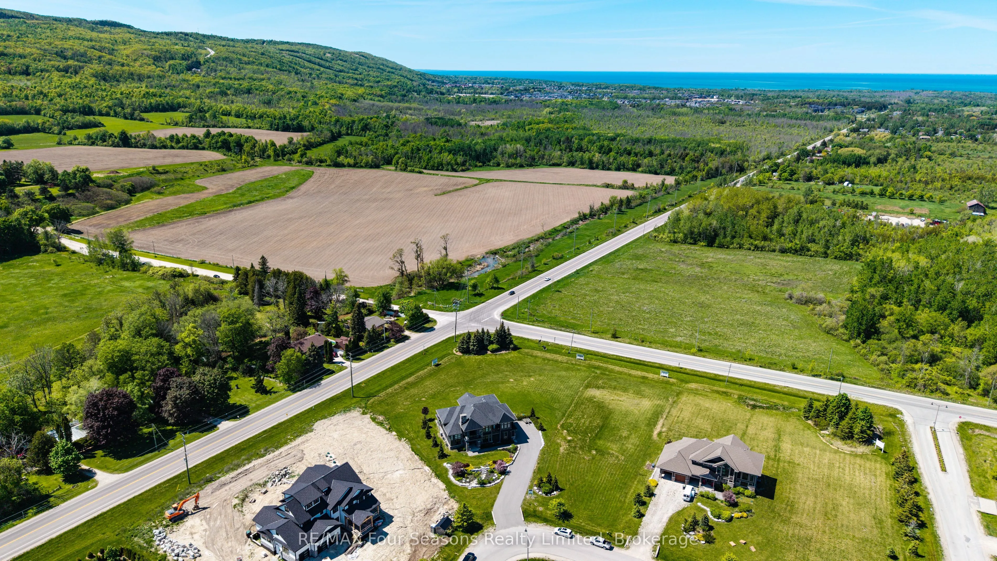 9 Windrose Valley Boulevard