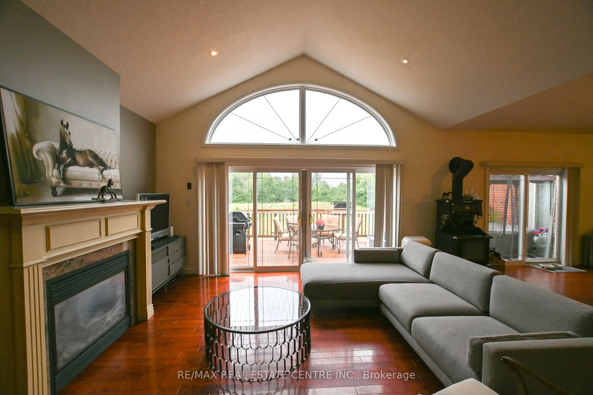 1216 Wood Road