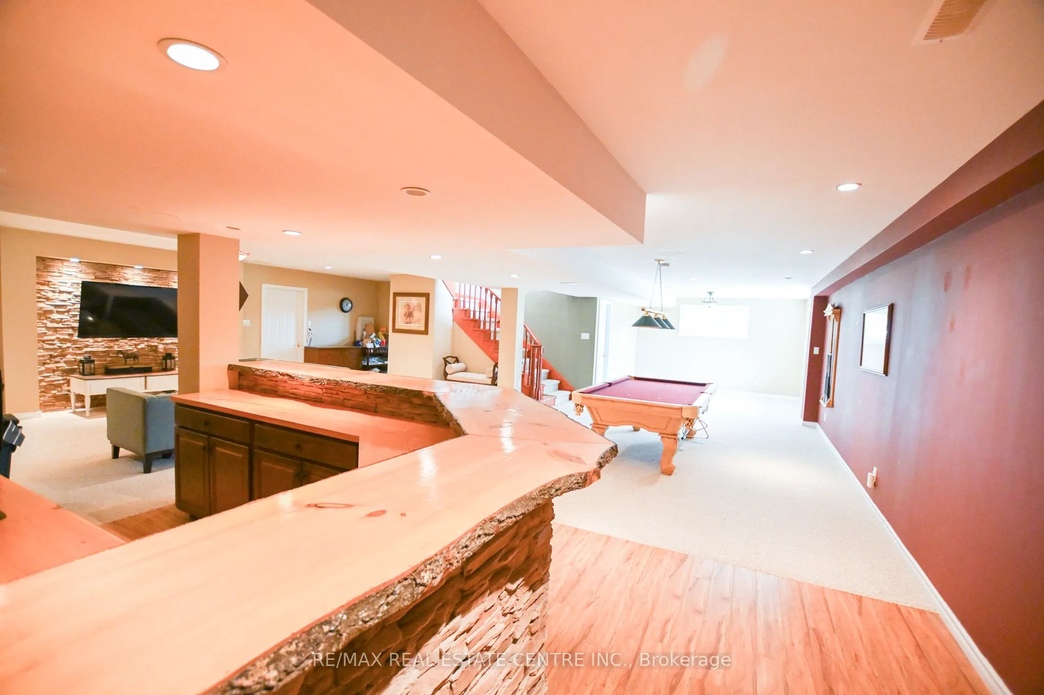 1216 Wood Road
