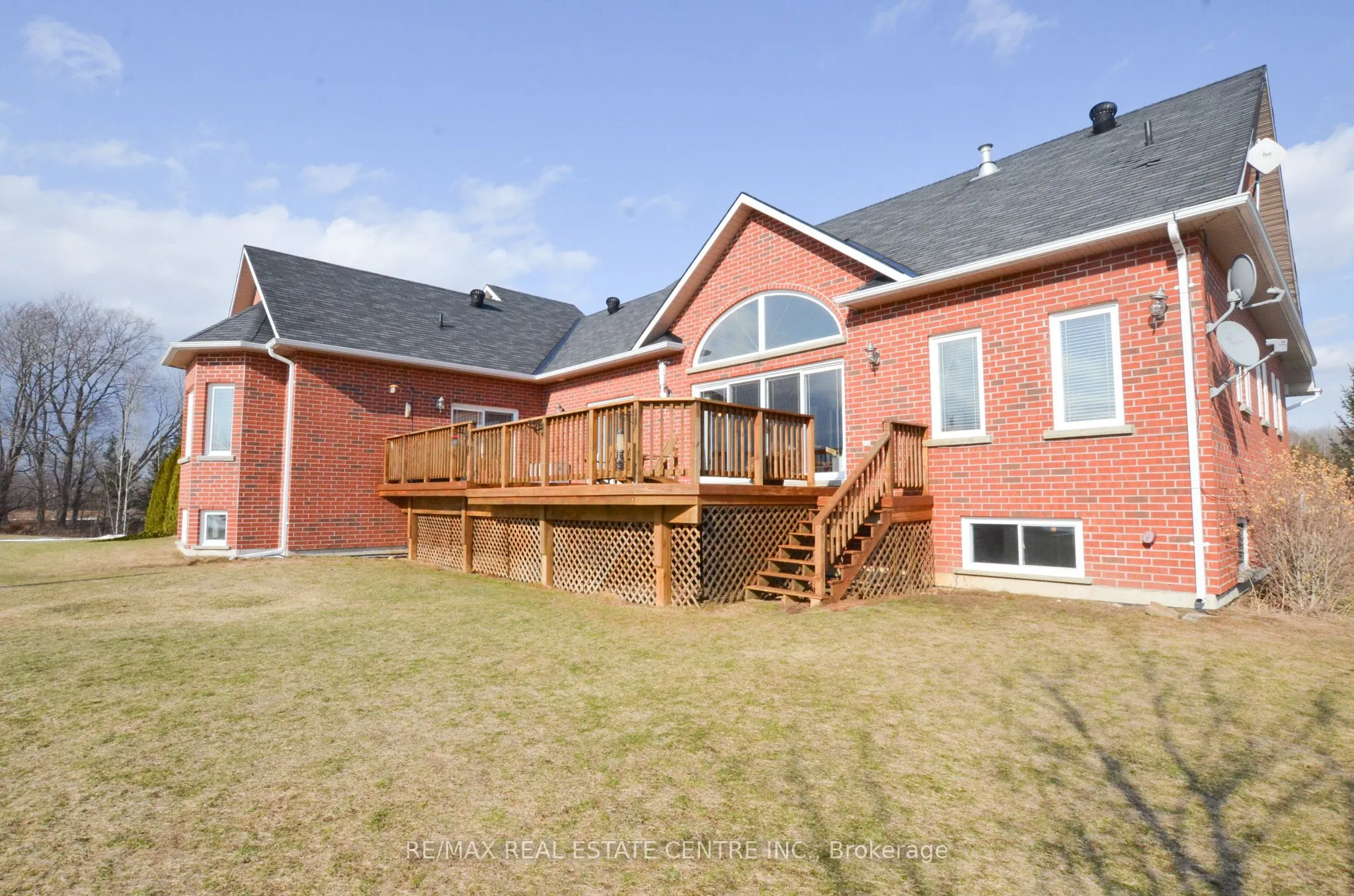 1216 Wood Road