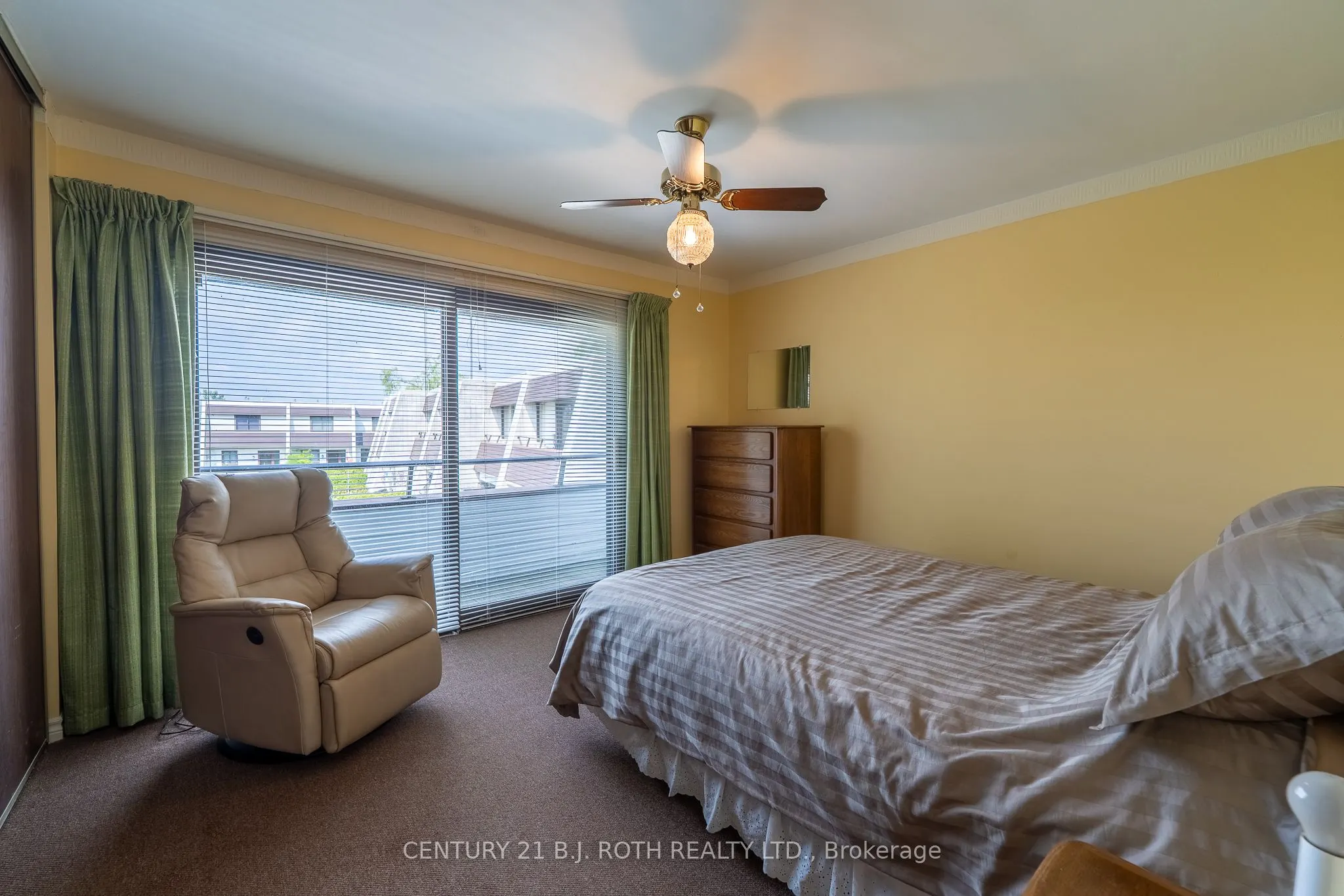 1 Paradise Boulevard #26