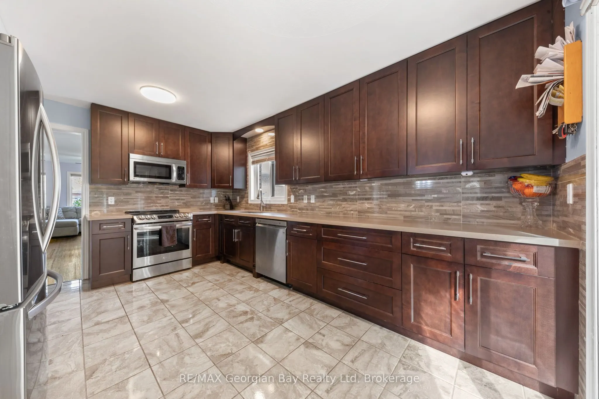 925 Dominion Avenue