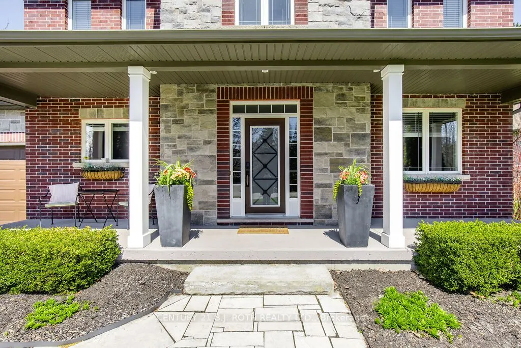 12 Lloyd Cook Drive E