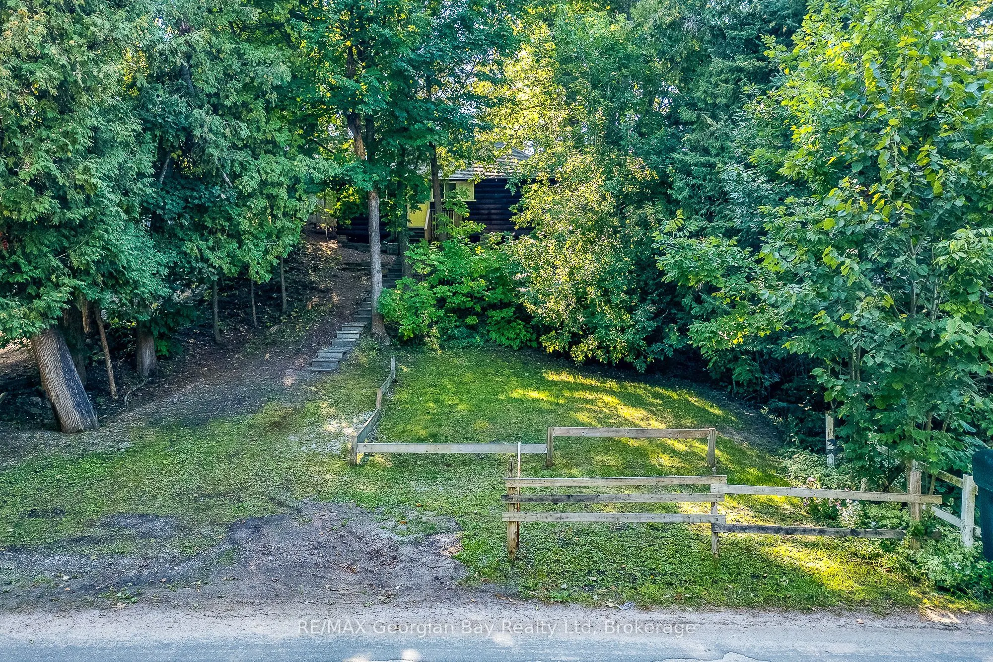 68 Tiny Beaches Road S