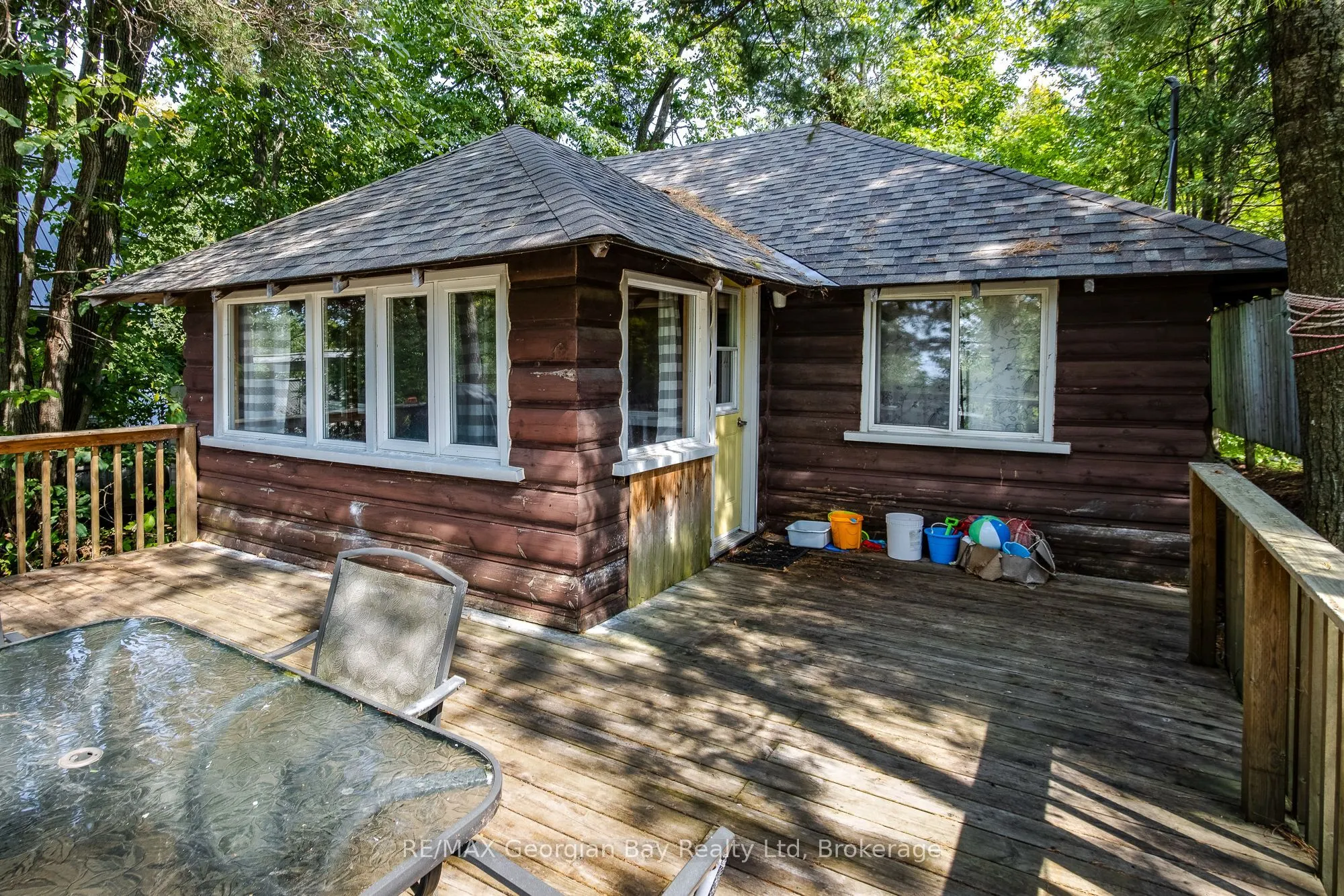 68 Tiny Beaches Road S