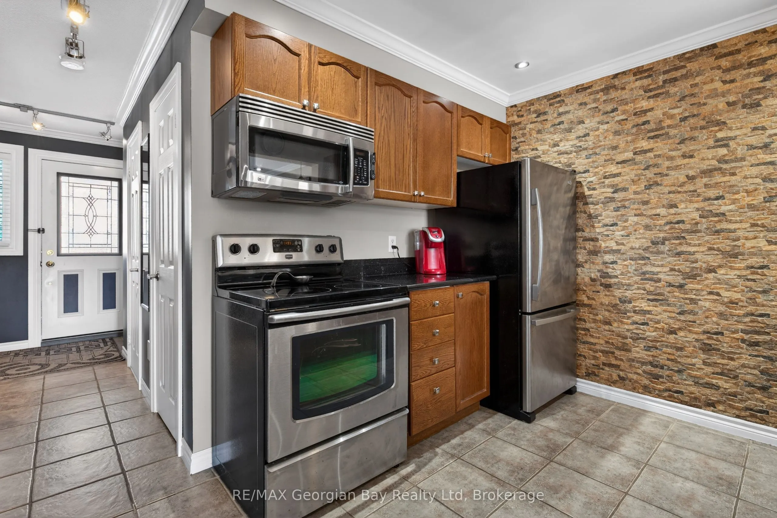 177 Southwinds Crescent