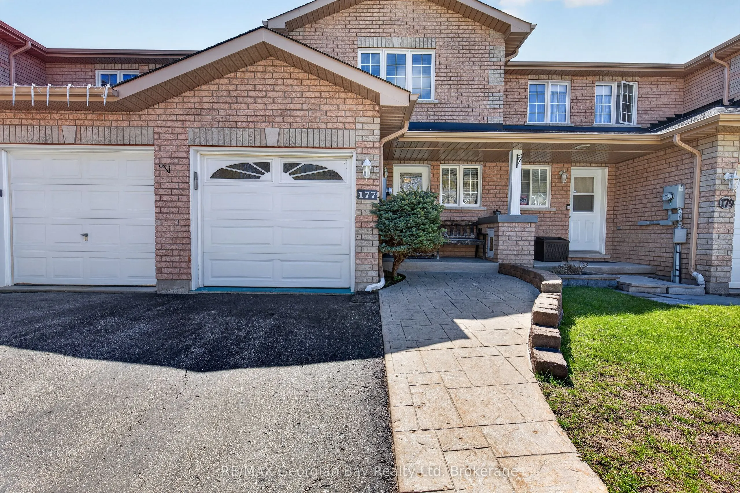 177 Southwinds Crescent