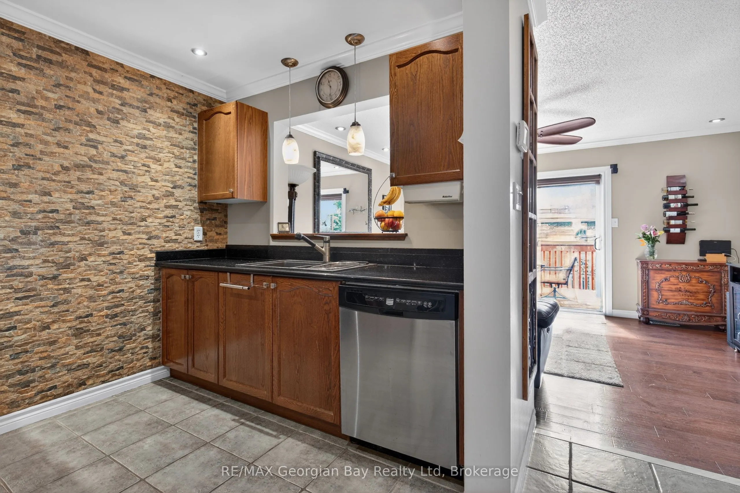 177 Southwinds Crescent