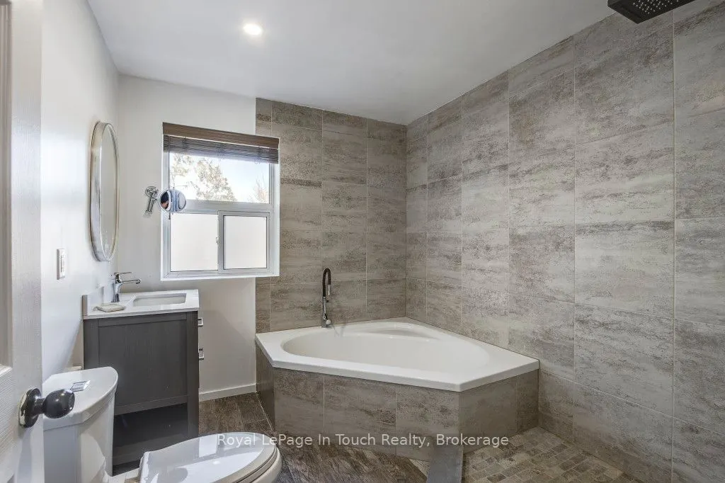142 Duck Bay Road