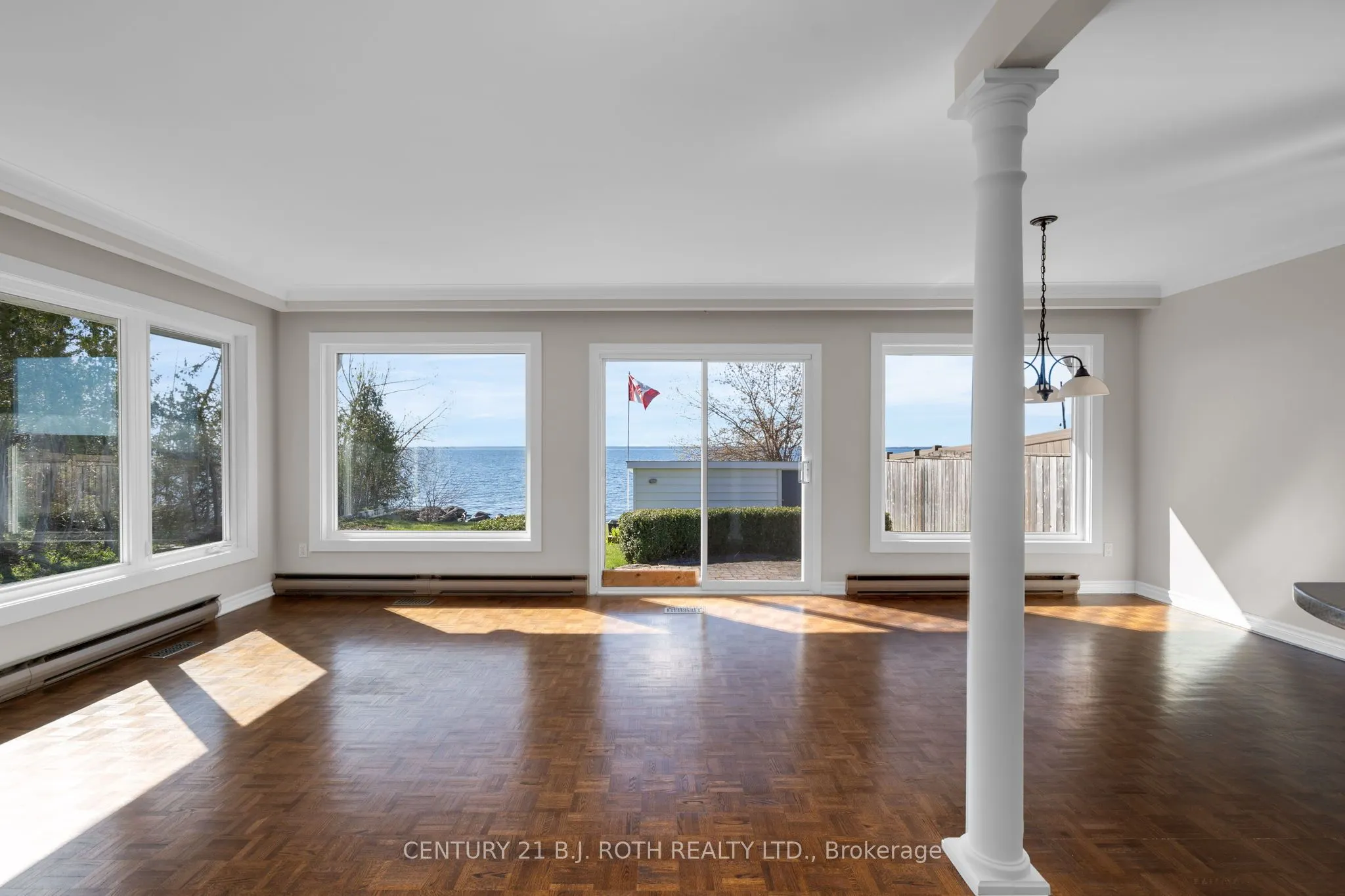 49 Lakeshore Road E