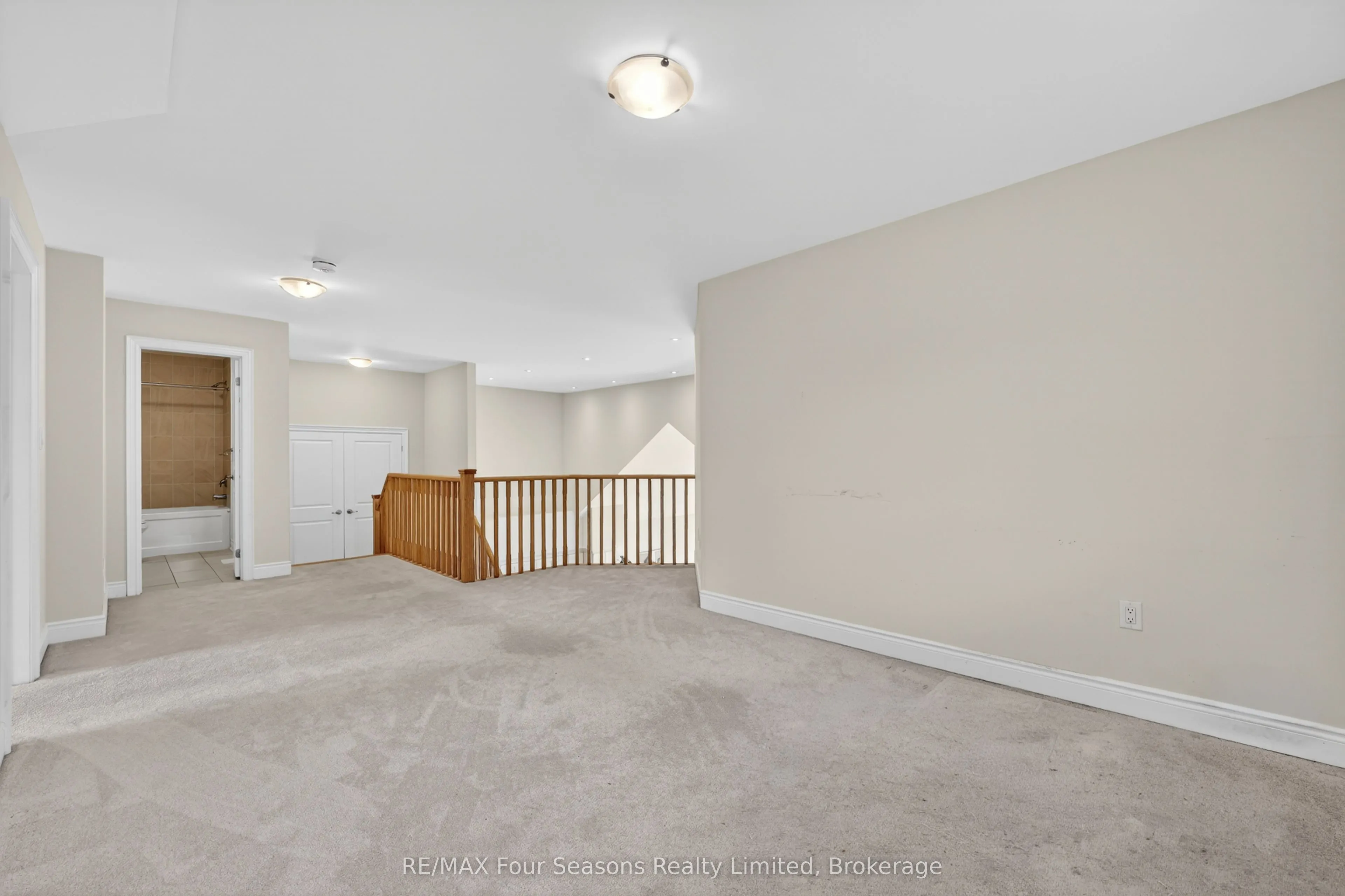 100 Kari Crescent #60
