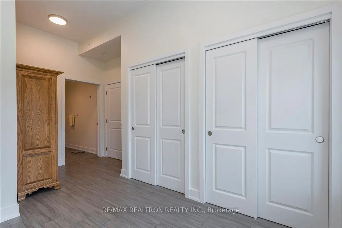 121 Mary Street #309