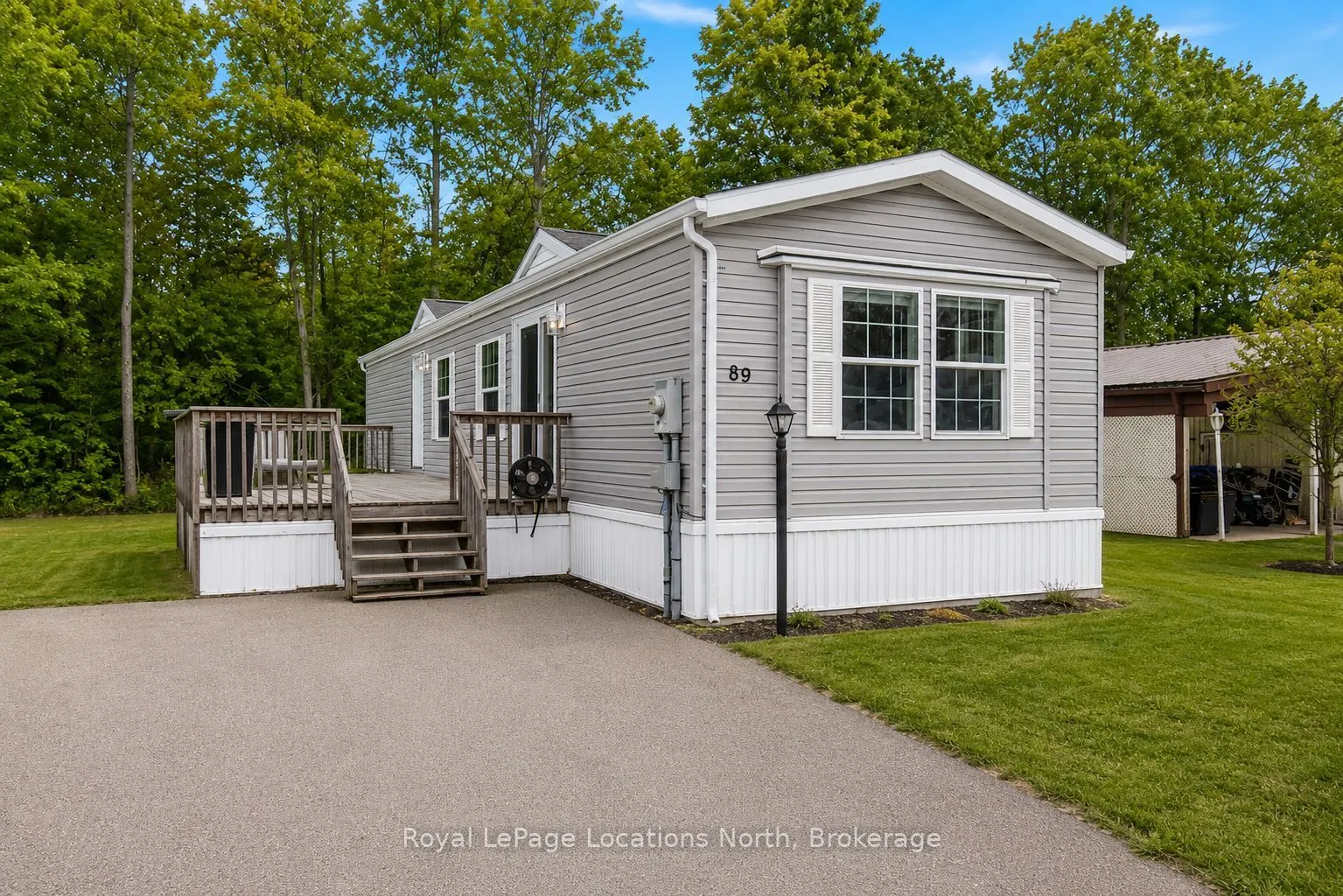 89 GEORGIAN GLEN Drive