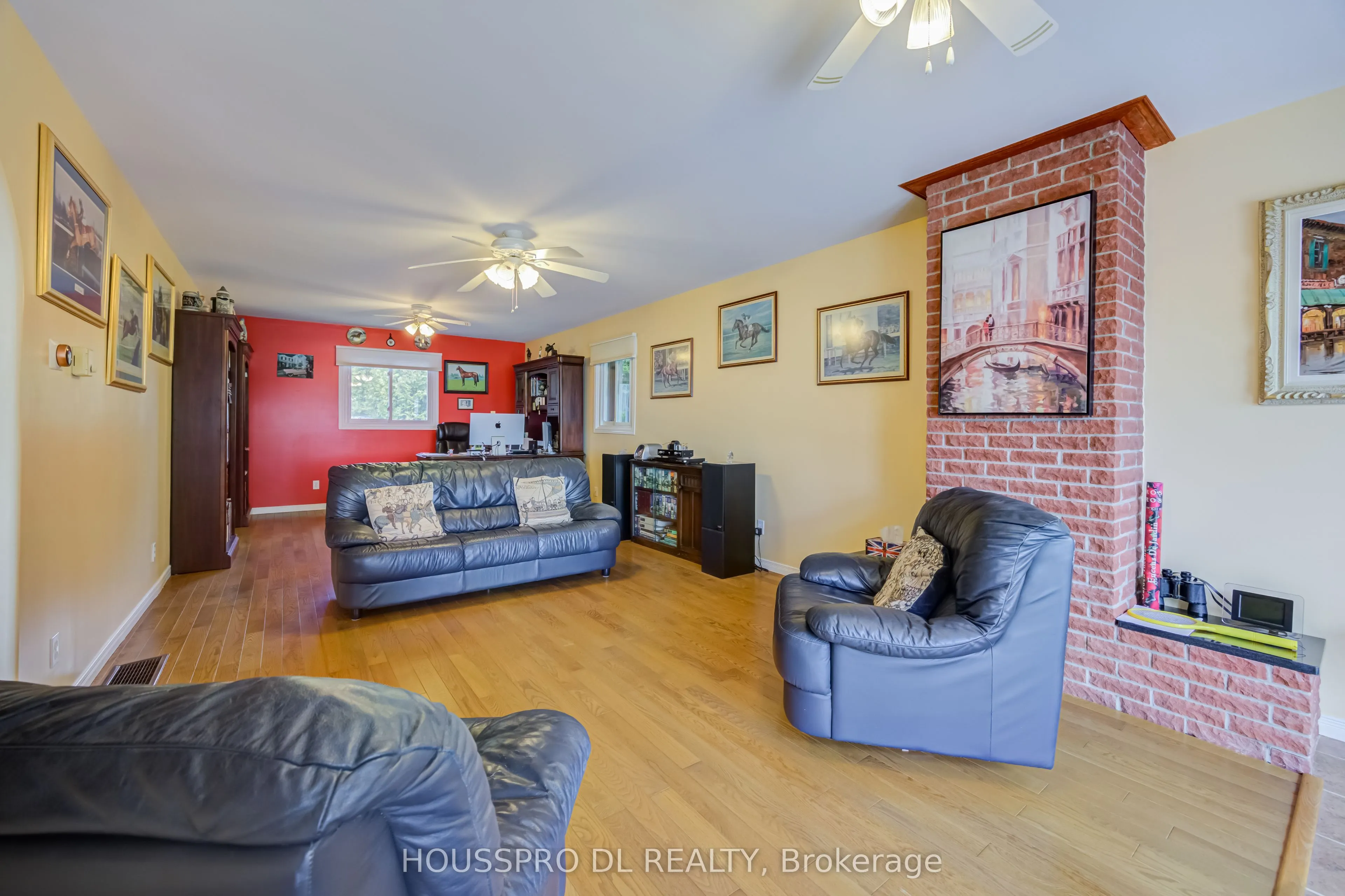 2683 Lakeshore Road E