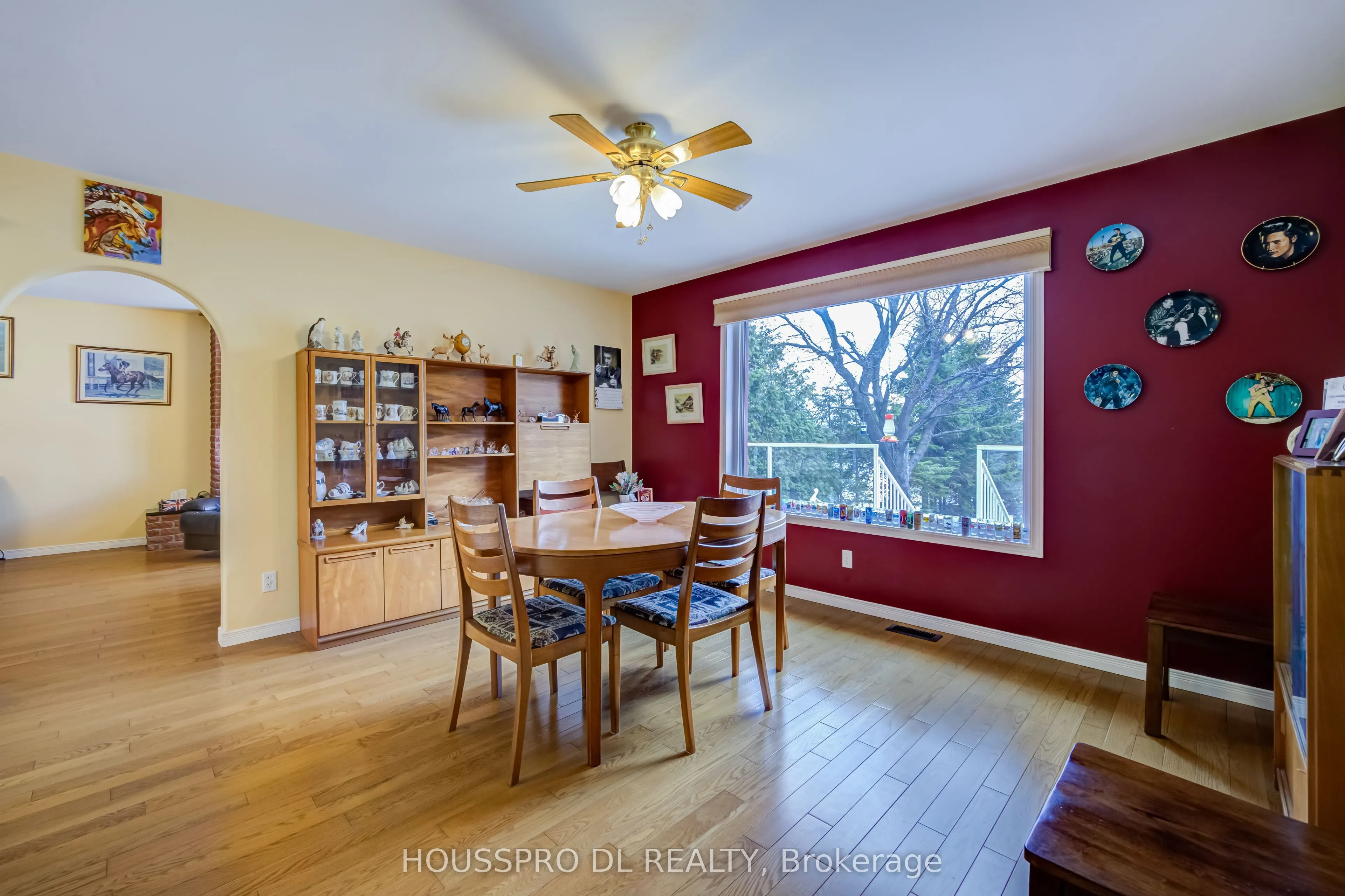 2683 Lakeshore Road E