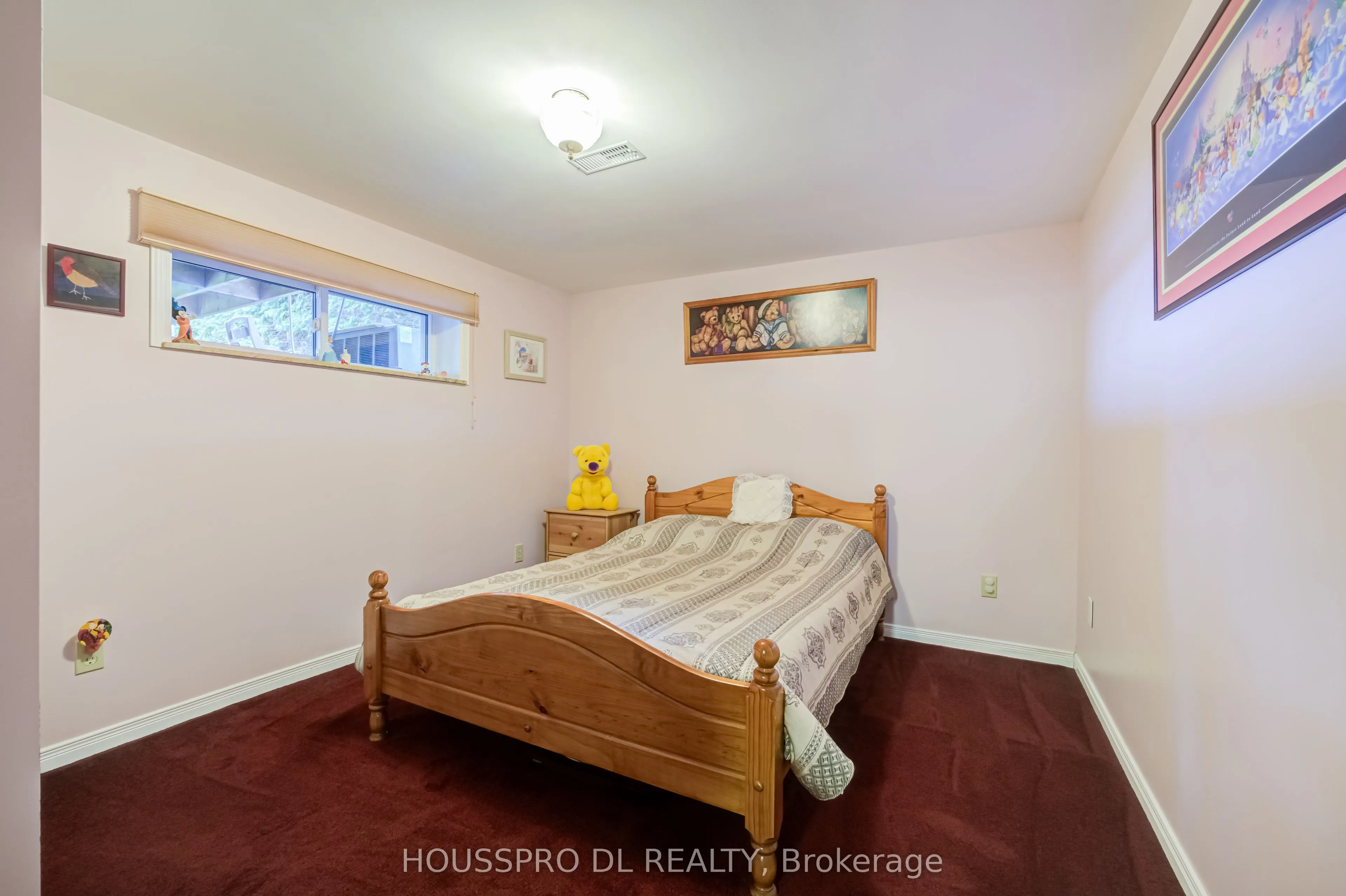 2683 Lakeshore Road E