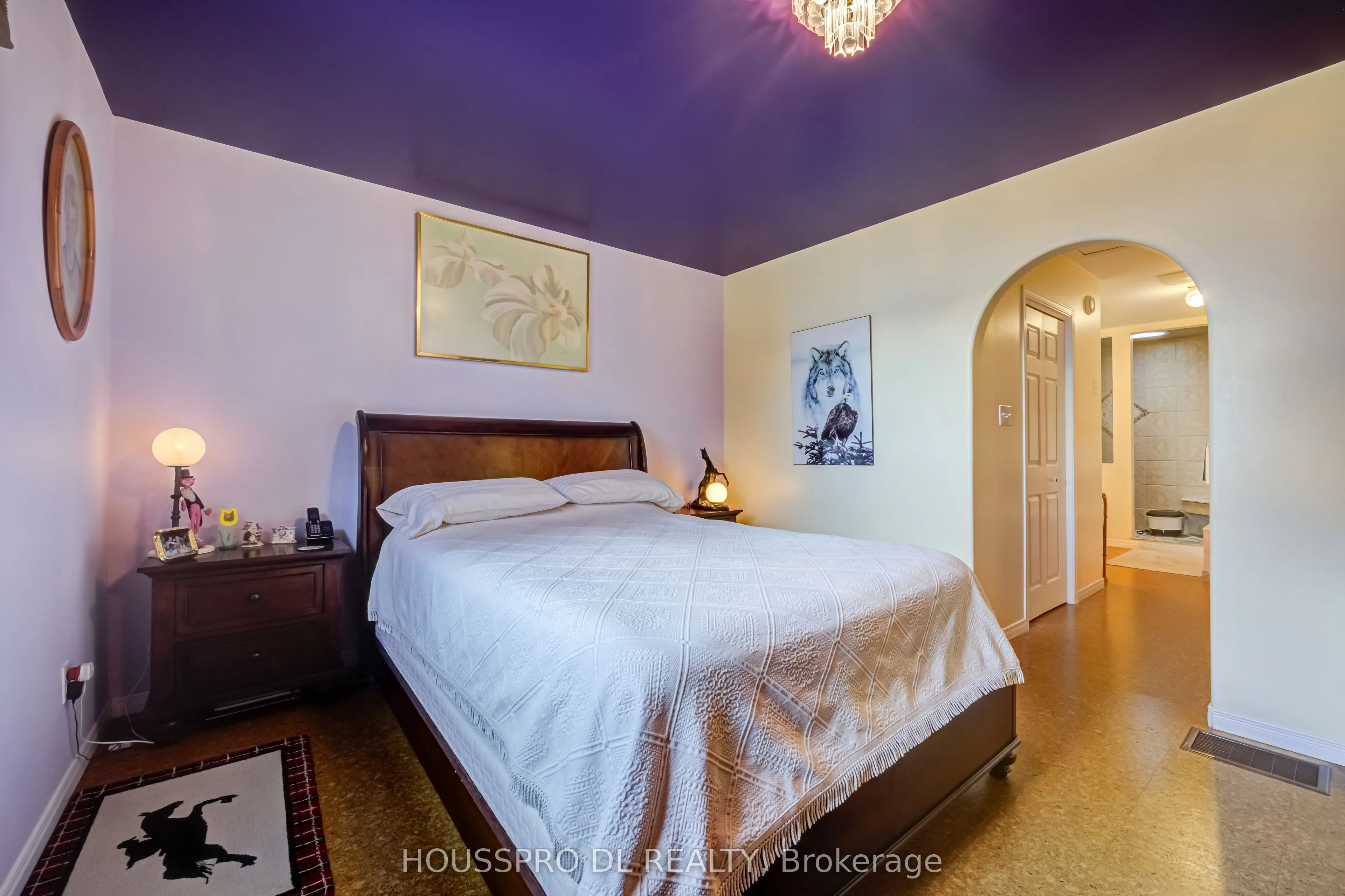 2683 Lakeshore Road E