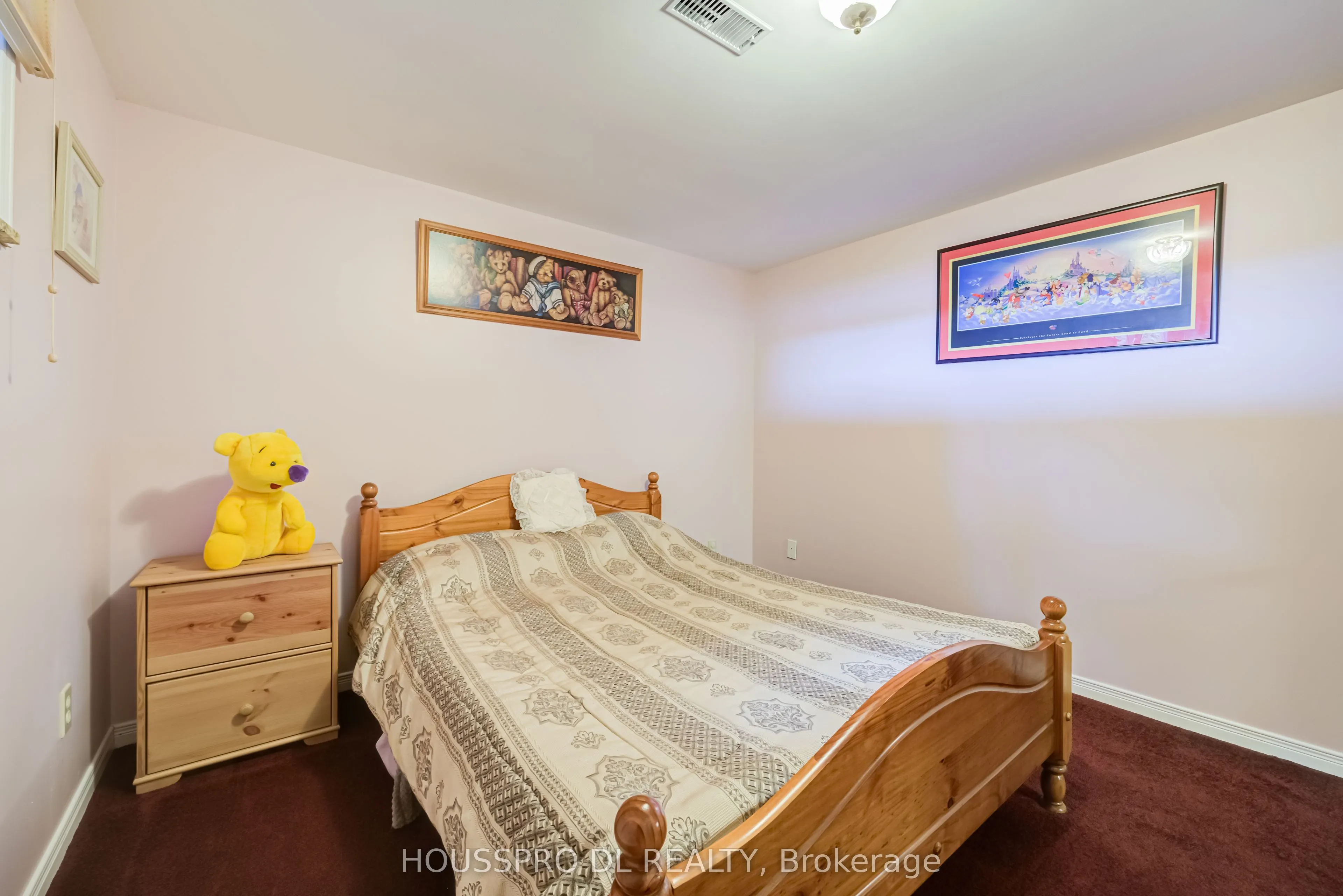 2683 Lakeshore Road E